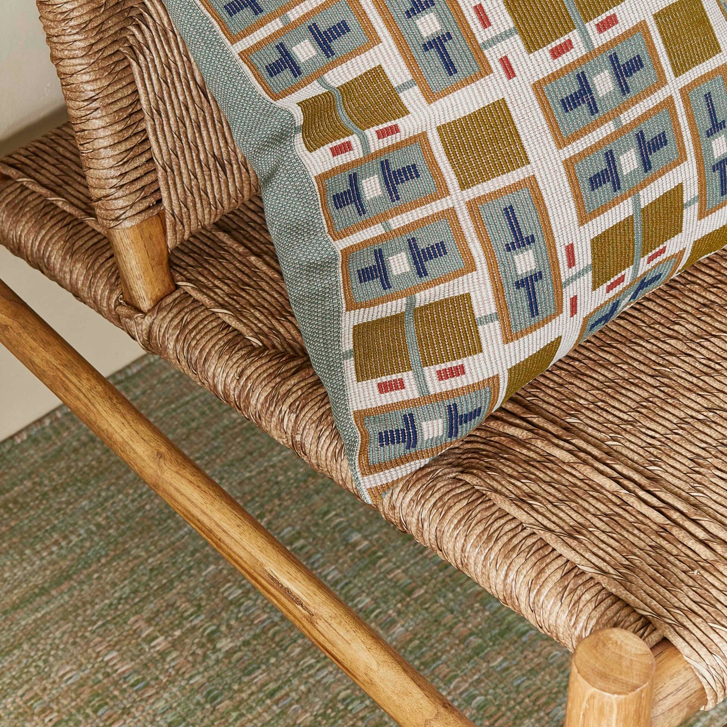 OCULAR+BROCADE%2C+REED+%28CUSHION%29%2C+A+RUM+FELLOW+%7C+Photo+Natalie+Dinham+LOW+RES.jpg