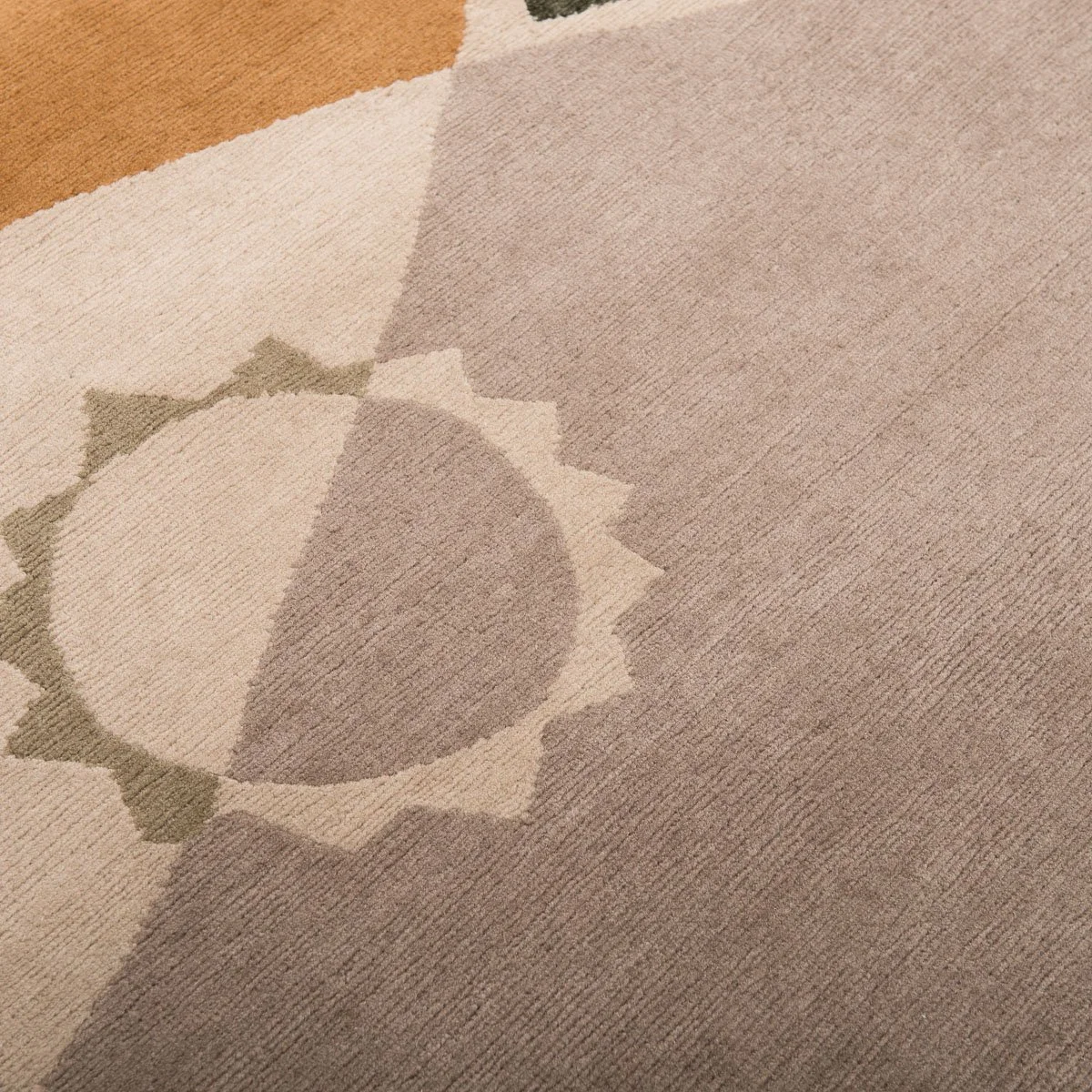 MURMUR RUG HK, BONE | DETAIL 6 | ELSEWHERE COLLECTION | A RUM FELLOW-2.jpg