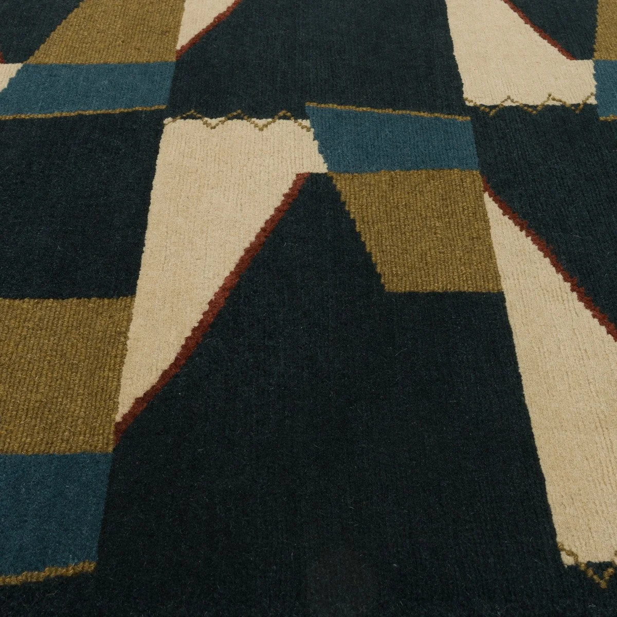DARLEY RUG HK, SHADOW detail | A RUM FELLOW (2).jpg