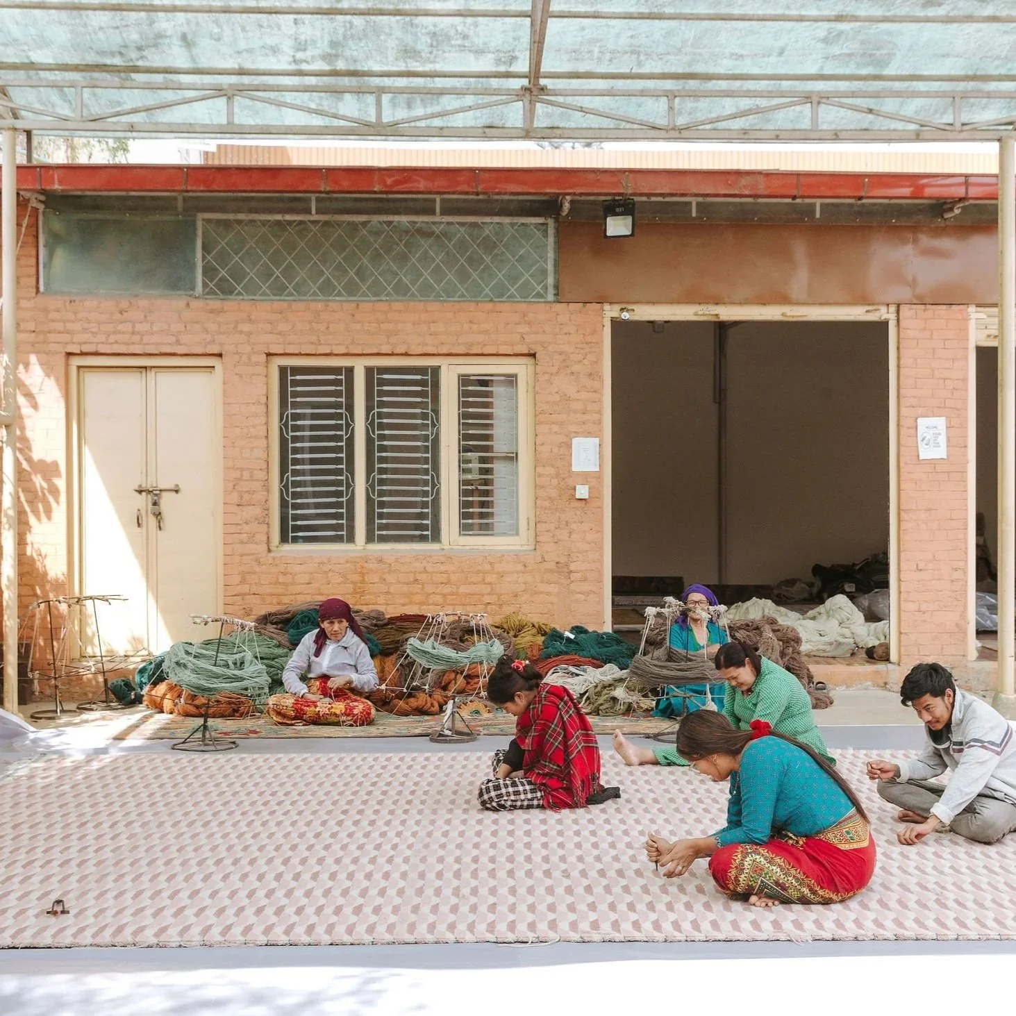 WIN A BESPOKE A RUM FELLOW HAND KNOTTED RUG & RAISE MONEY FOR THE PEOPLE OF NEPAL