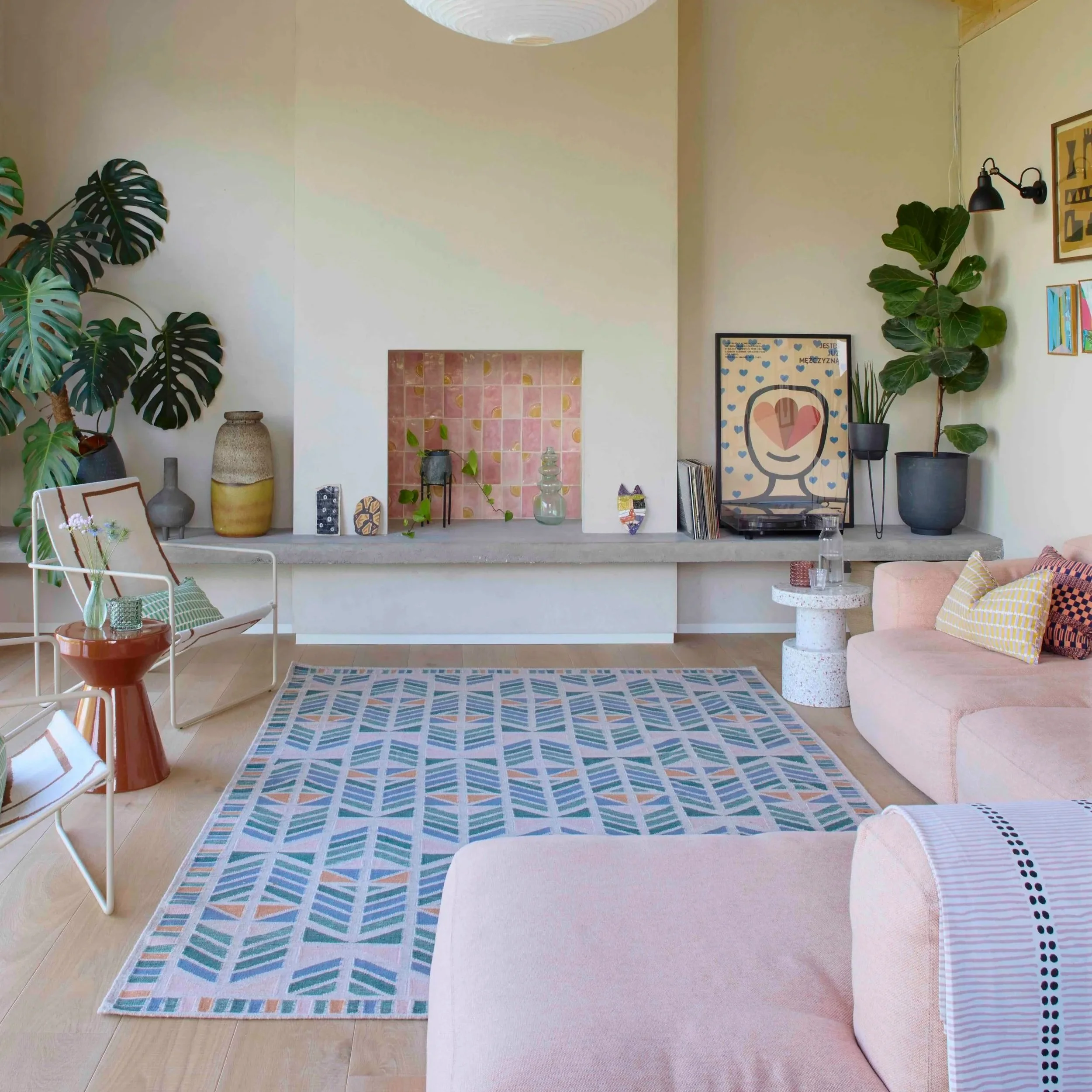 Brakka+Multi+Flatweave+Rug+%7C+A+RUM+FELLOW+%7C++Richardson+Studio+%7C+Photographer+Carmel+King+LOW+RES.jpg