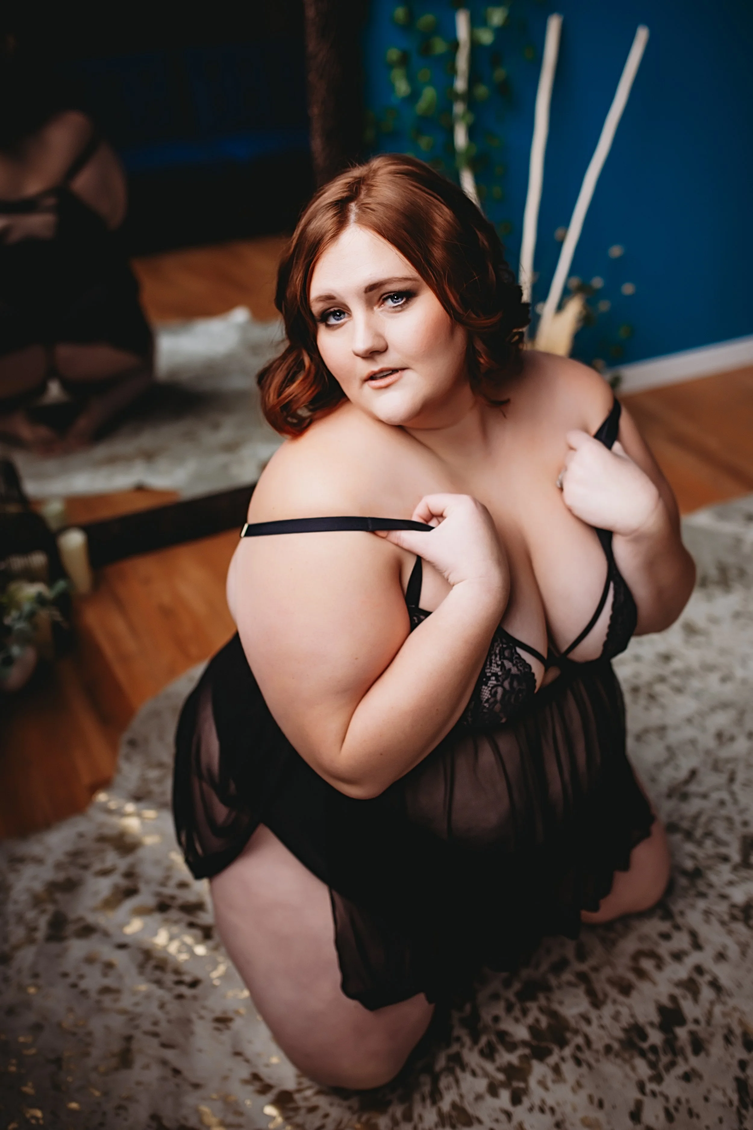 Curvy Boudoir Cincinnati Pose