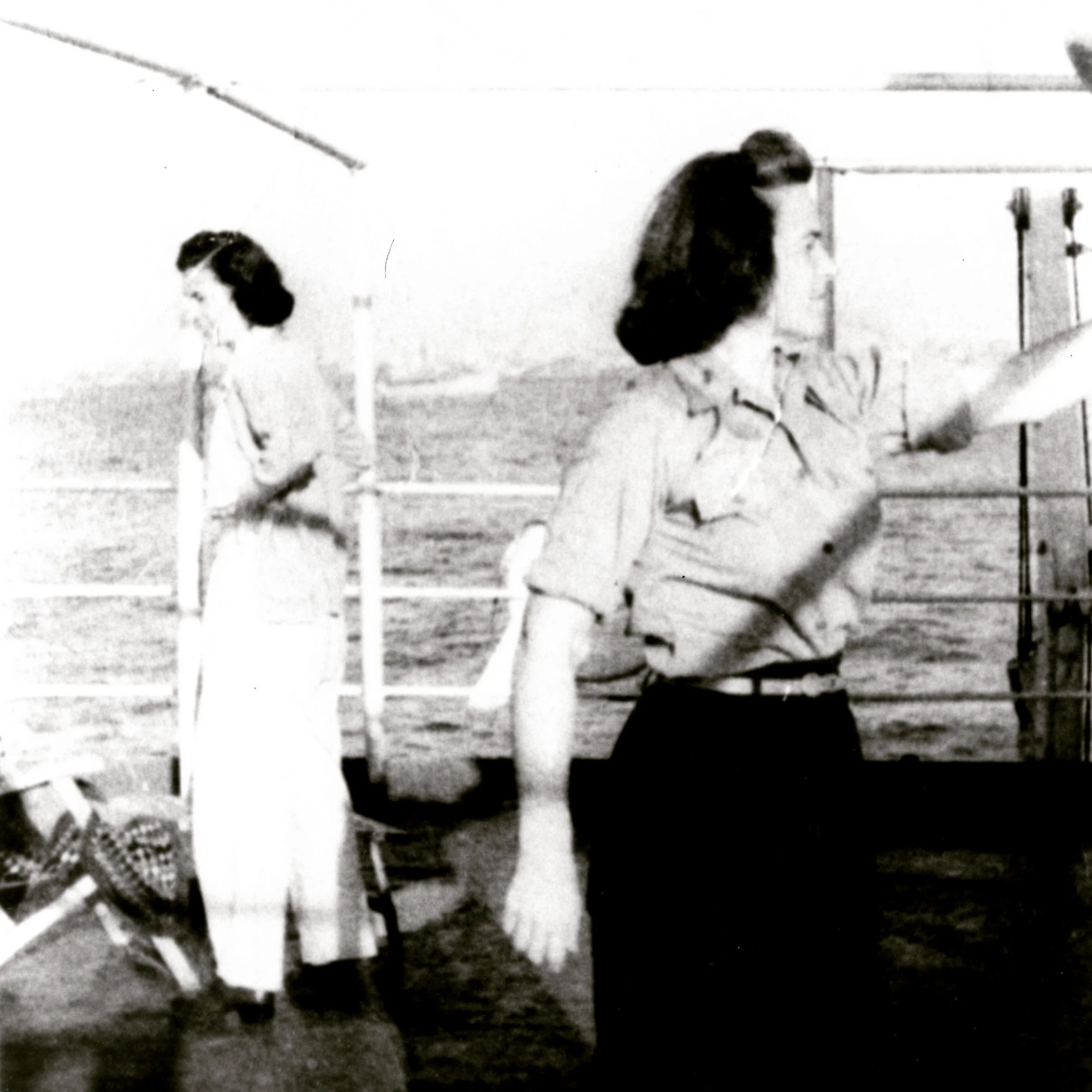 Happy National Nurses Week!

This week, we honor nurses everywhere, including the extraordinary ones who served in uniform. Meet Louine Lunt Peck, born on February 22, 1908, in Pembroke, Maine, and raised in the town of Mount Desert.

Before joining 