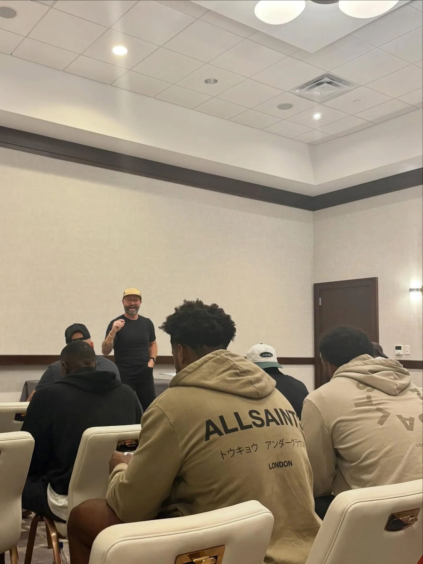 My 7 year old self would never ever ever believe it! 🤯 🐅 🤯 🐅 

Such a HUGE honor getting to share about Jesus with the @bengals tonight! It&rsquo;s an optional time and the room was filled! So awesome to see these guys leaning into their walk wit