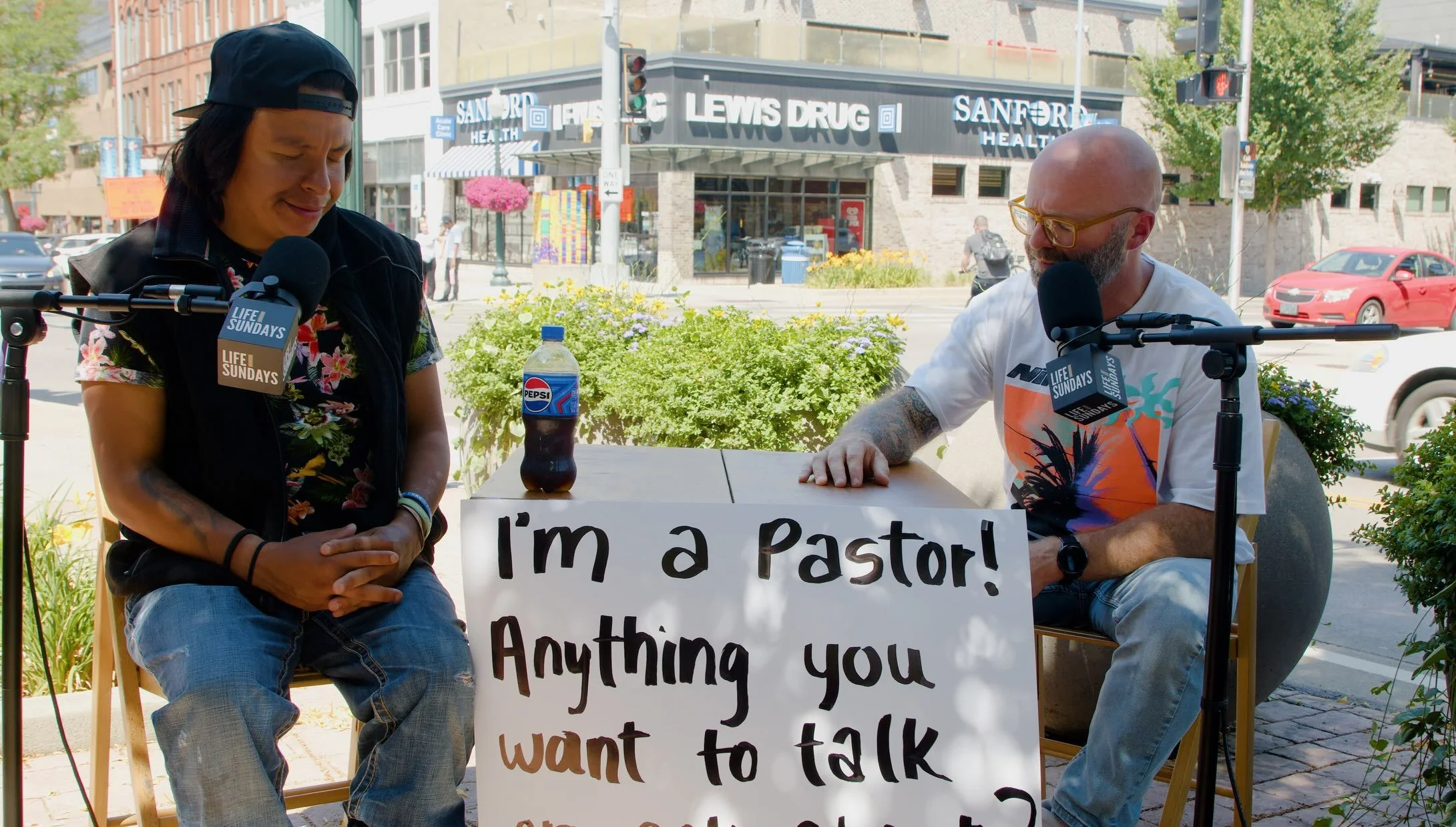 I love people. Truly though. There are so many great humans out there. 😊

Today I was so honored to chat with several new friends about God &amp; spiritual things.

Talking about God with others can seem scary or awkward&hellip; but people are so cu