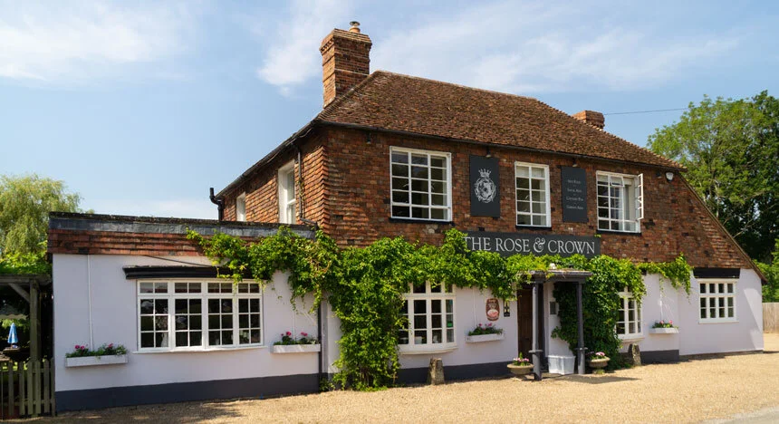 The Rose & Crown at Mundy Bois by Elvey Farm Kent