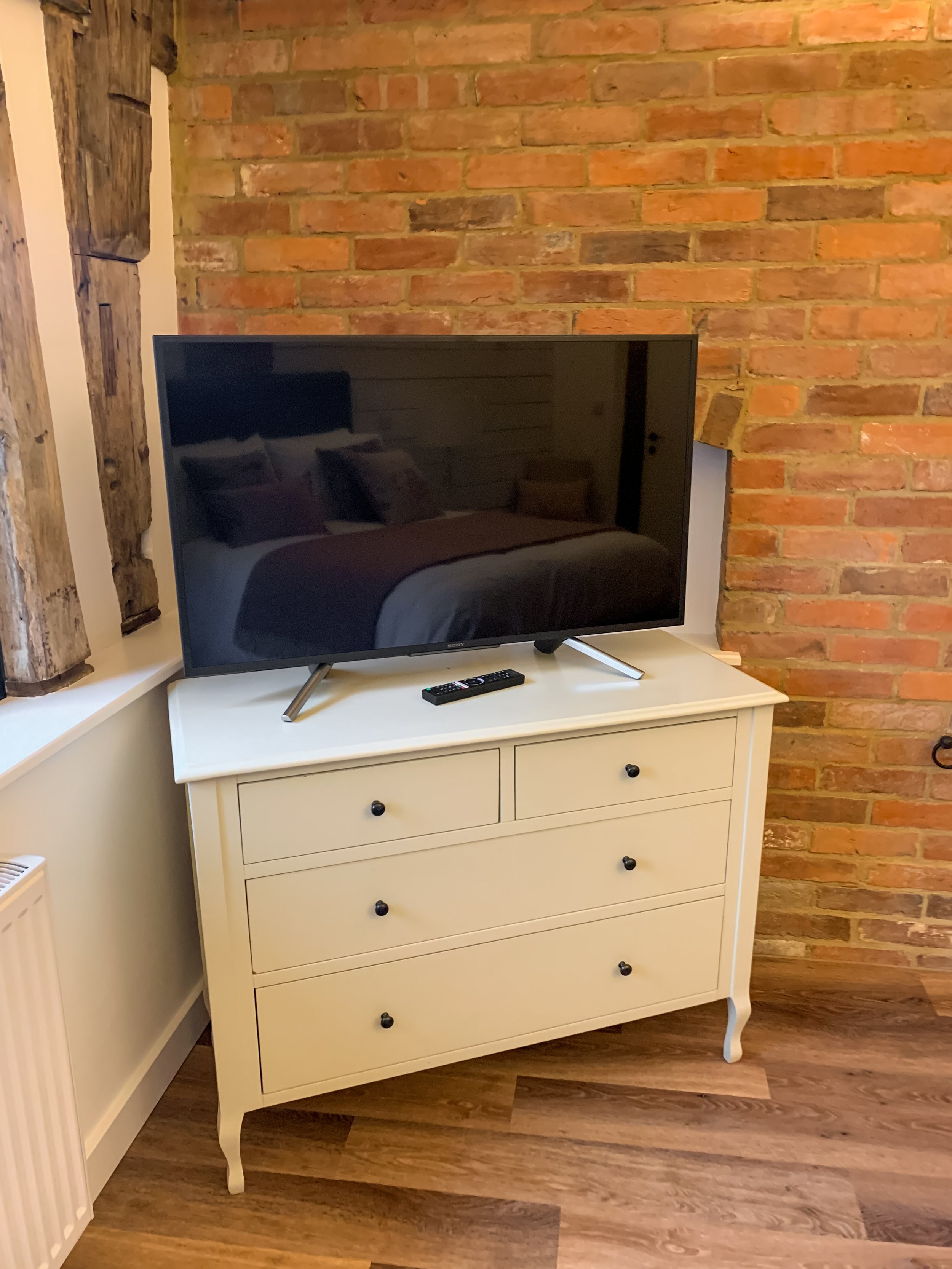 TV in your suite at Elvey Farm 