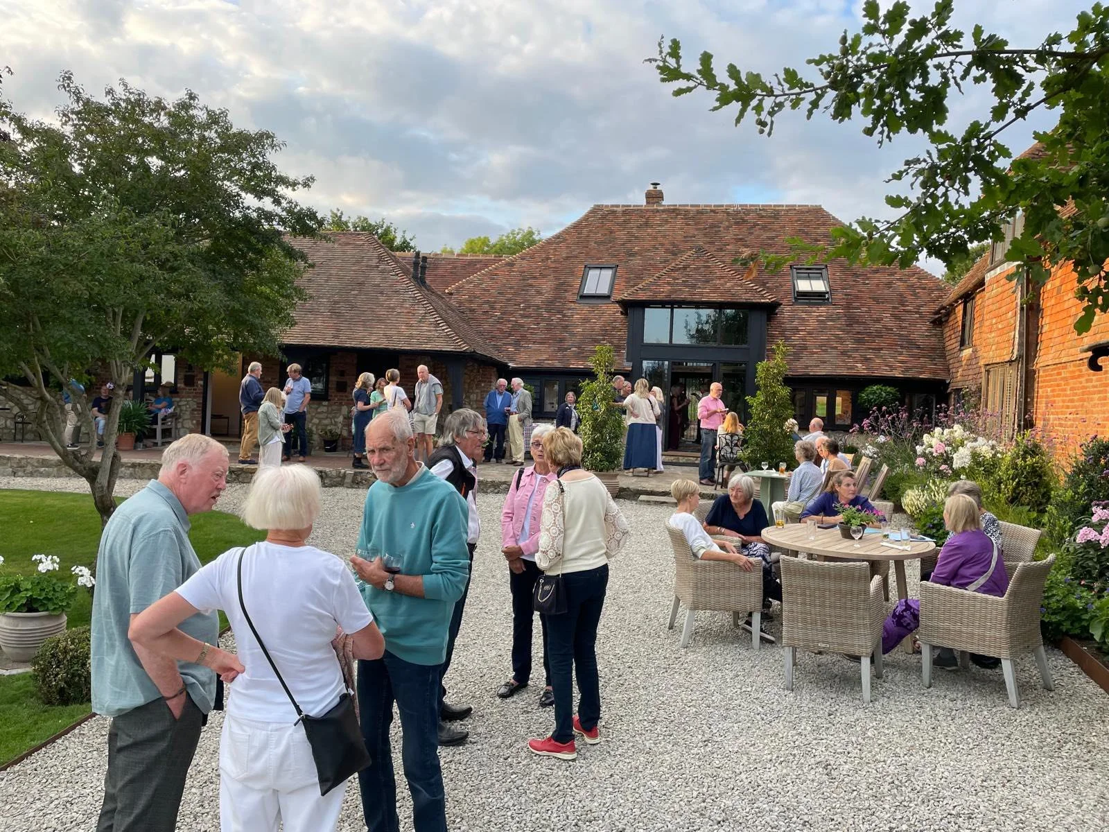 We couldn't resist re-sharing this post from the summer when we proudly hosted The Pluckley and Egerton Garden Society for their delightful bi-annual event, ‘Wine and Wander’! πΏπ· #repost Pluckley & Egerton Garden Society - PEGS &quo