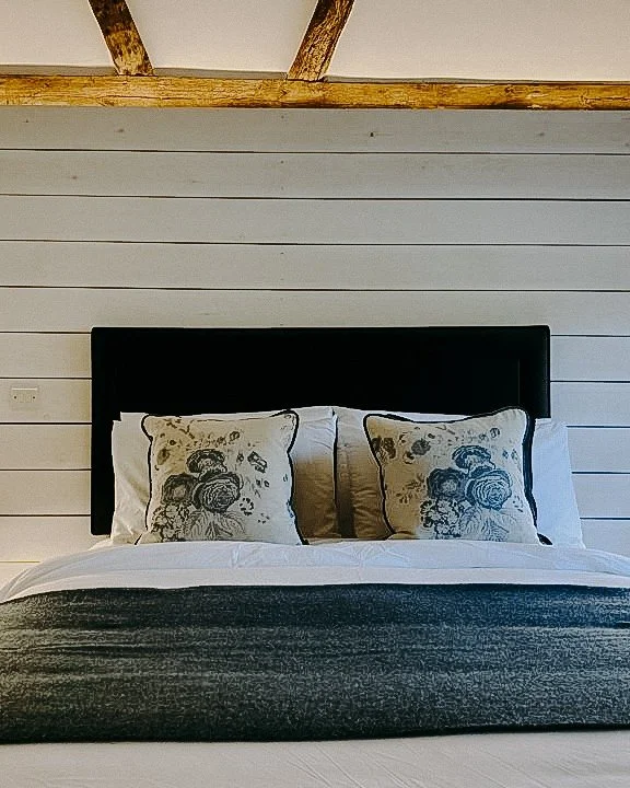 Hunker down at Elvey Farm this winter ✨

Book  a lovely start to the new year direct on our website; we are here to get you through the colder months 🤍

Visit the link in bio to find out more.
.
.
.
#seasonaloffers #winterpackages #cosyplacetostay #