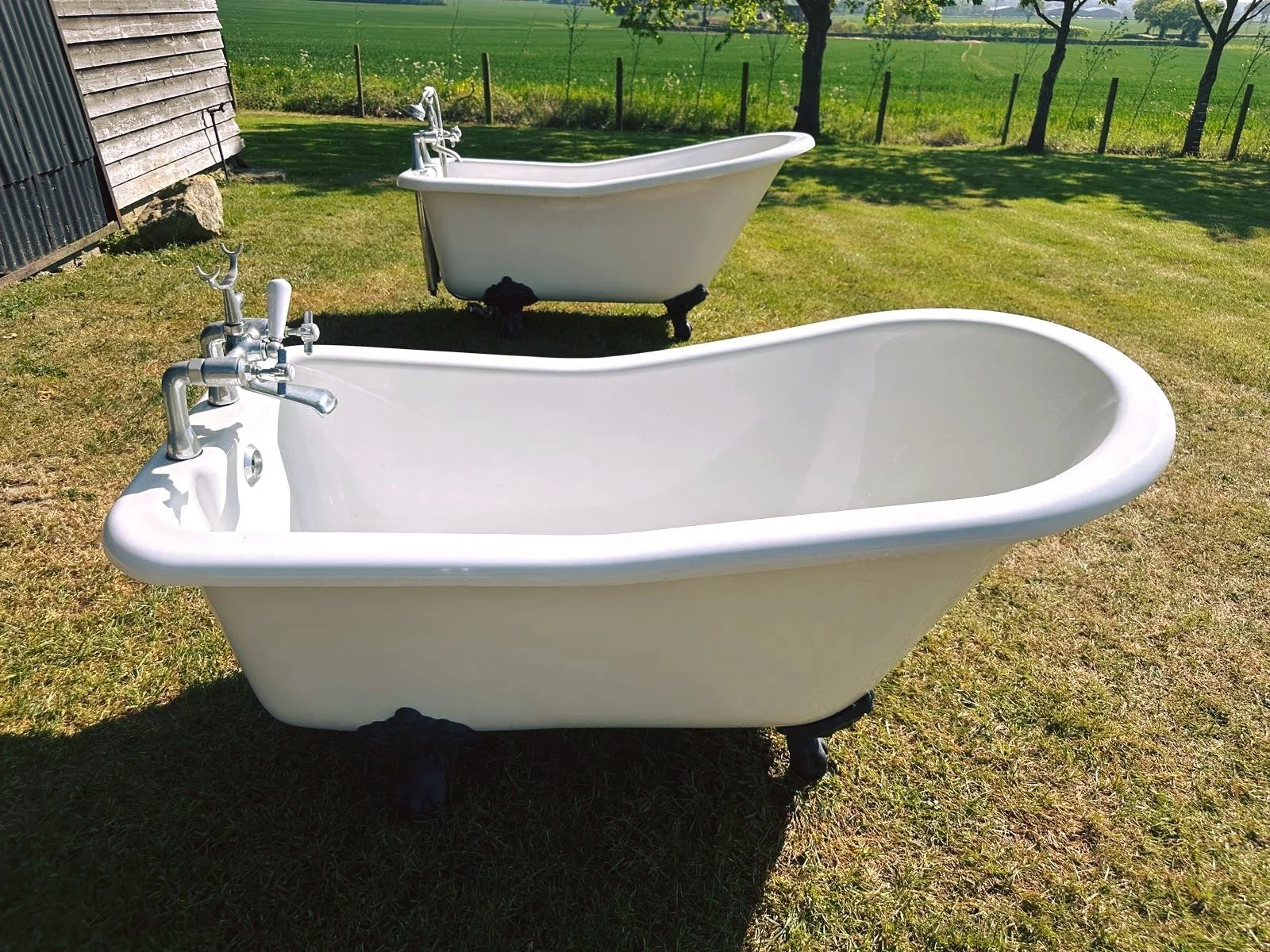 ✨ NEW at Elvey Farm: luxury outdoor bathing experiences in the heart of the Kent countryside 🛁🌿

Bathe under the stars, reconnect with nature, embrace slow living&hellip;

&hellip;only joking 😂 as much as we love the idea we have a communal garden