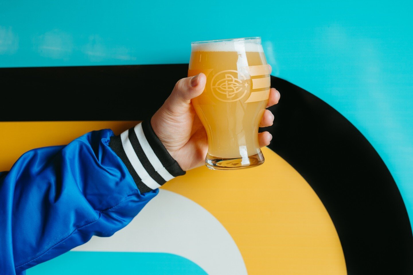 Starting lineup PT 2 - Thanks Brendo!

(4) Peachy Keen Hazy IPA (6.8%)

1st of our rotating IPAs! Peachy Keen is built with a touch of wheat and oat malts to create a dense, cloudy pillow for the hops to rest on.

I used a little bit of Citra, but fa