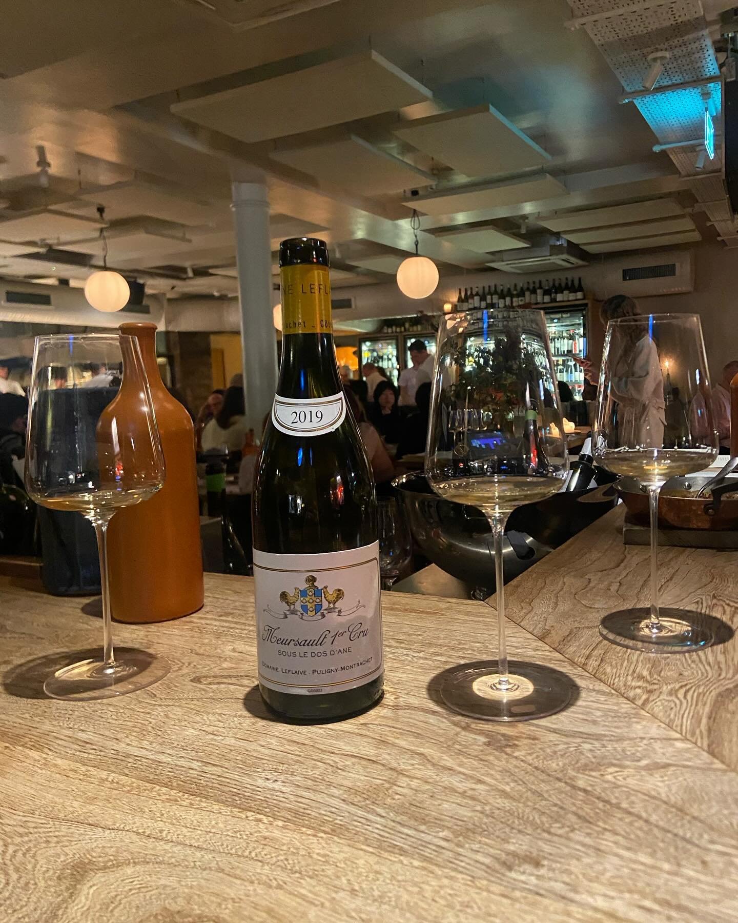 Highlights from a lovely weekend in London 🇬🇧 an all-time favorite meal @mountain.restaurant enjoying special wines with special people, my first ever Sunday roast @brookhousefulham, abstract expressionism @tate, and an impressive Bordeaux tasting 