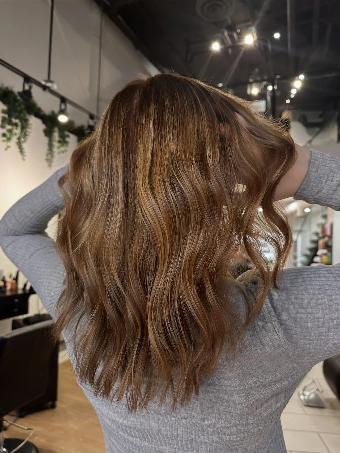 C A N D I E D  G I N G E R 

Warm luxurious copper tones for the winter 🙌