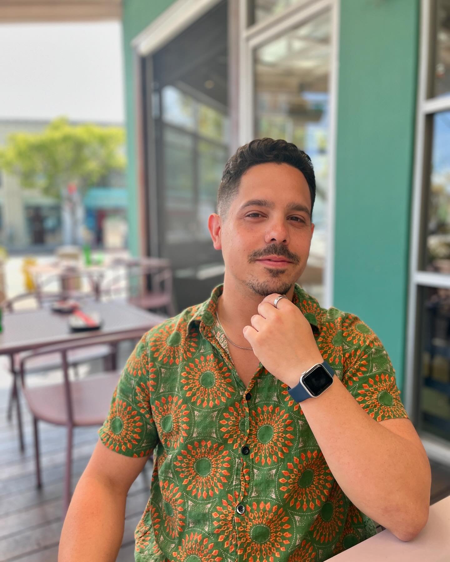 Help us choose a new headshot for our resident goofball +  general manager @dolfinodelares! 🕺🏻

1️⃣ 😏
2️⃣ 😆
3️⃣ 😶
4️⃣ 🤡

What do you think? Drop a comment with your vote! 🗳️ 

culver city | team building | los angeles | restaurant life