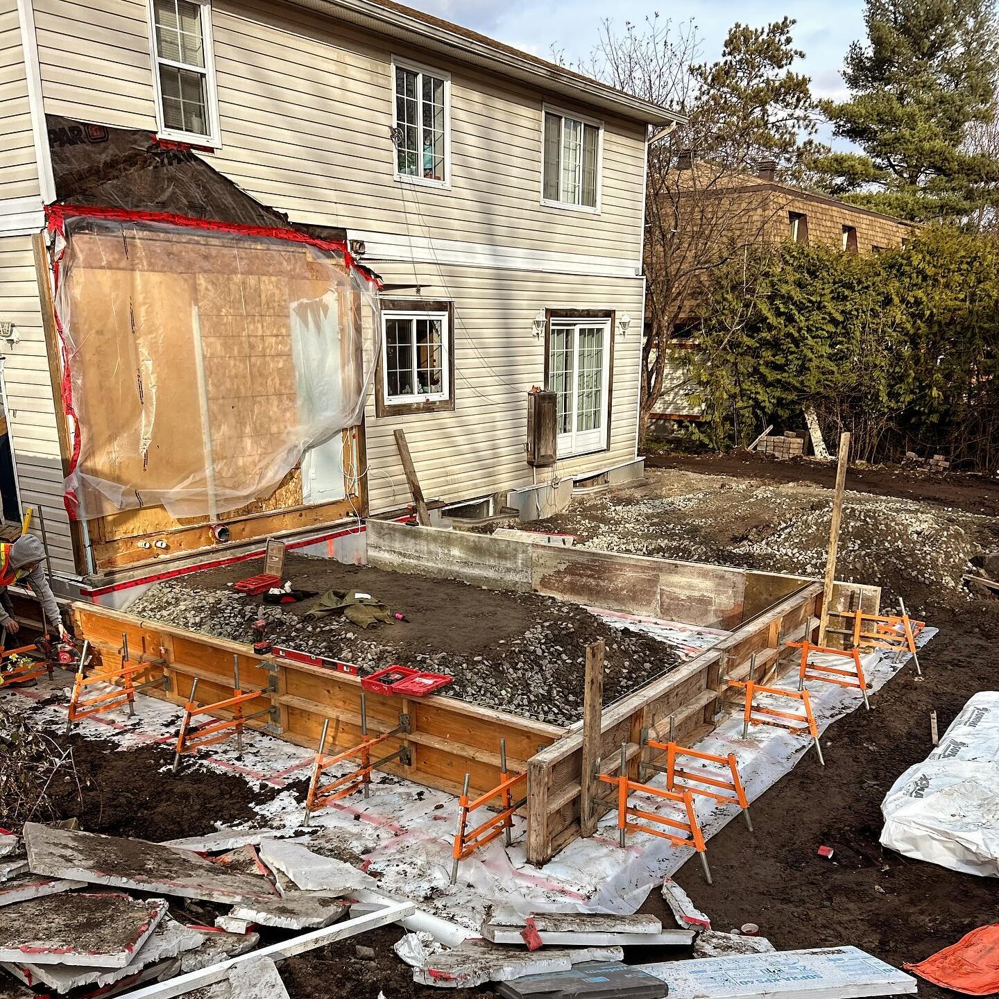 Monolithic slab preparations (wider footing than usual). Home addition @demarcoconstruction #construction #ottawa #ottawaconstruction