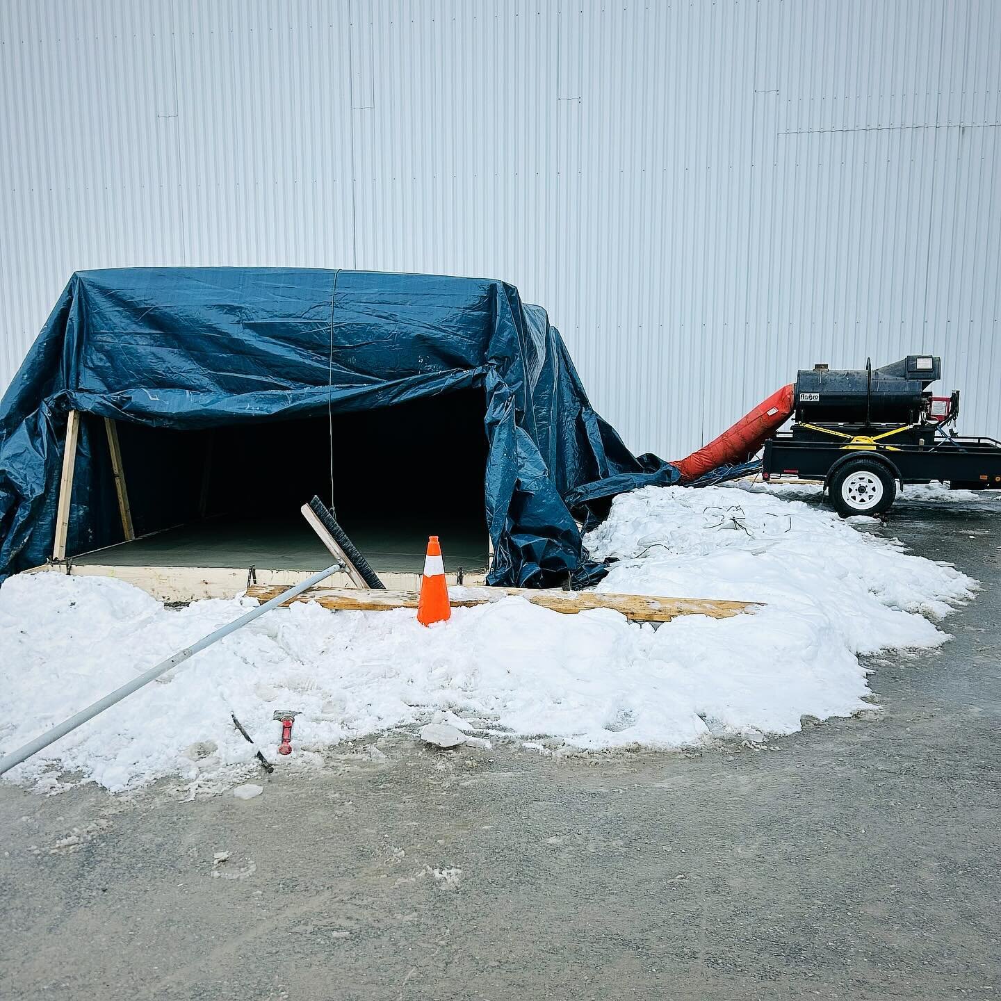 Winter sucks a little less with 400 000 BTU 🔥🔥🔥
#constructionottawa #ottawa #concrete #ottawaconcrete