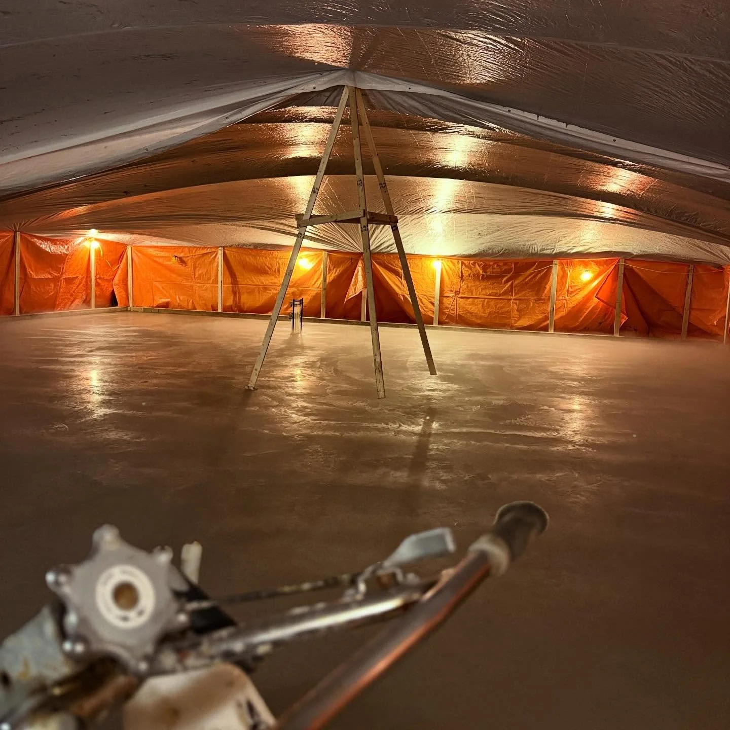 Late night but client is happy with the high gloss polish. Our finishers are the best (quite litterally) 🔥👌. #ottawarealestate #ottawarealtor