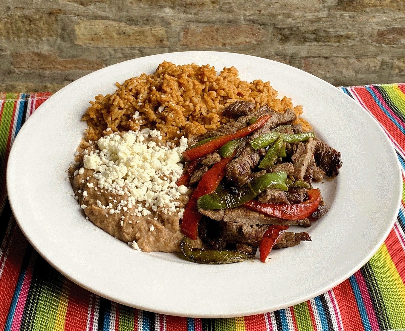 Our Steak Fajita special runs all weekend + $4 Modelo and Corona bottles, $6 Termana Blanco shots, and $10 Maker's Mark Mint Juleps. Enjoy May 3-5 - cheers!
.
.
.
.
.
(pic: TLM) #chicagofoodanddrink #chicagofoodauthority #312food #fabfoodchicago #bes