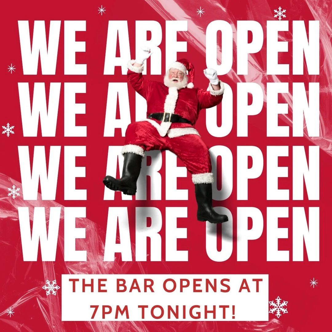 Merry Christmas! The bar is open from 7 p.m.-2 a.m. Come on through for some Christmas cheer! 
.
.
.
.
.
#chicagobarscene #chicagobars #chicagodrinks #chicagofoodanddrink #chicagofunauthority #westtownchicago #wickerparkchicago #bucktownchicago #macs