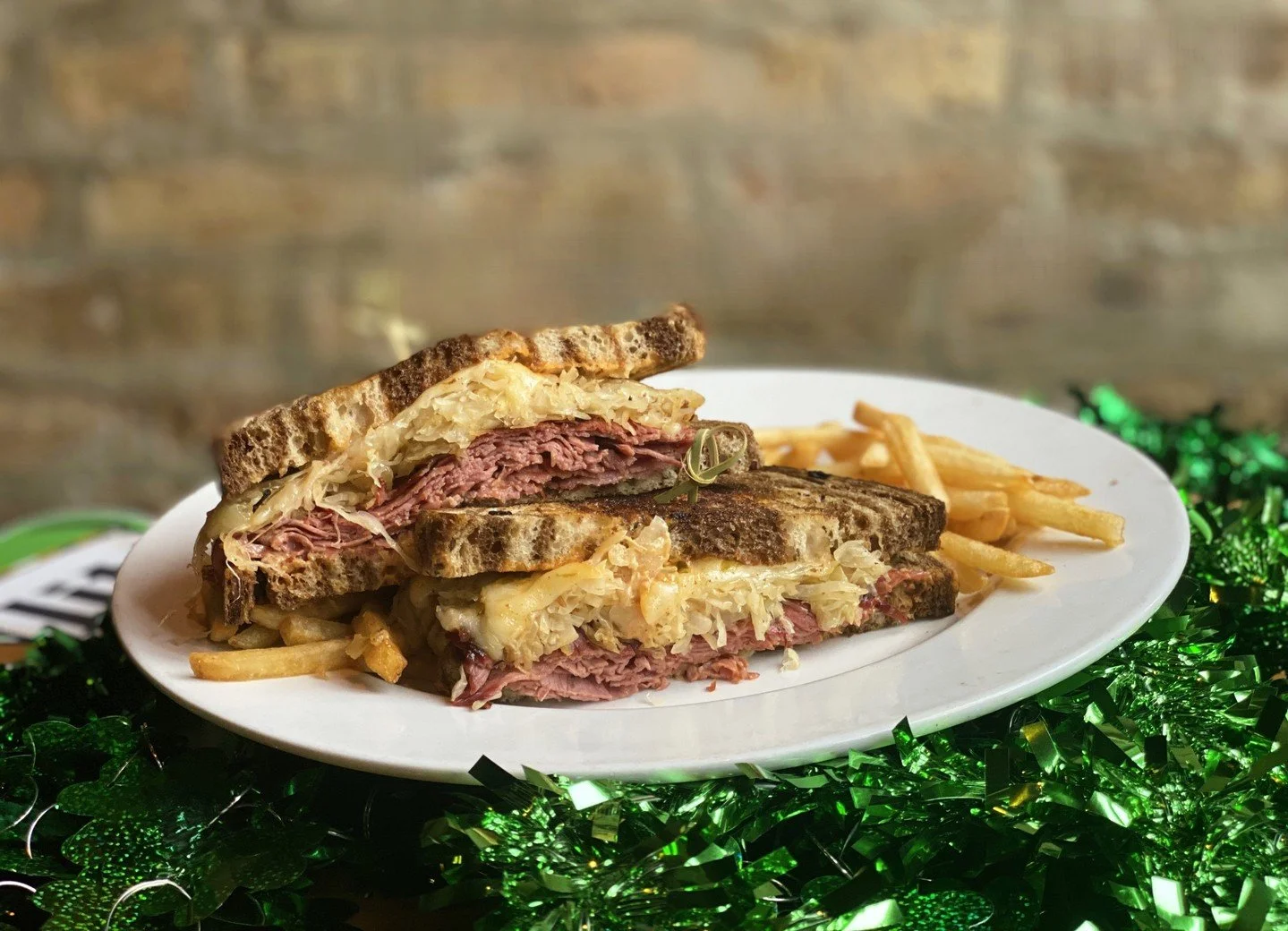 We're celebrating St. Patrick's Day tomorrow through March 17 with Loaded Potato Soup, a Corned Beef Reuben Sandwich + Guinness, green beer, Irish Whiskey and more! We're open at 11 a.m. on March 14-15 for day drinking - Slainte! 

📸TLM