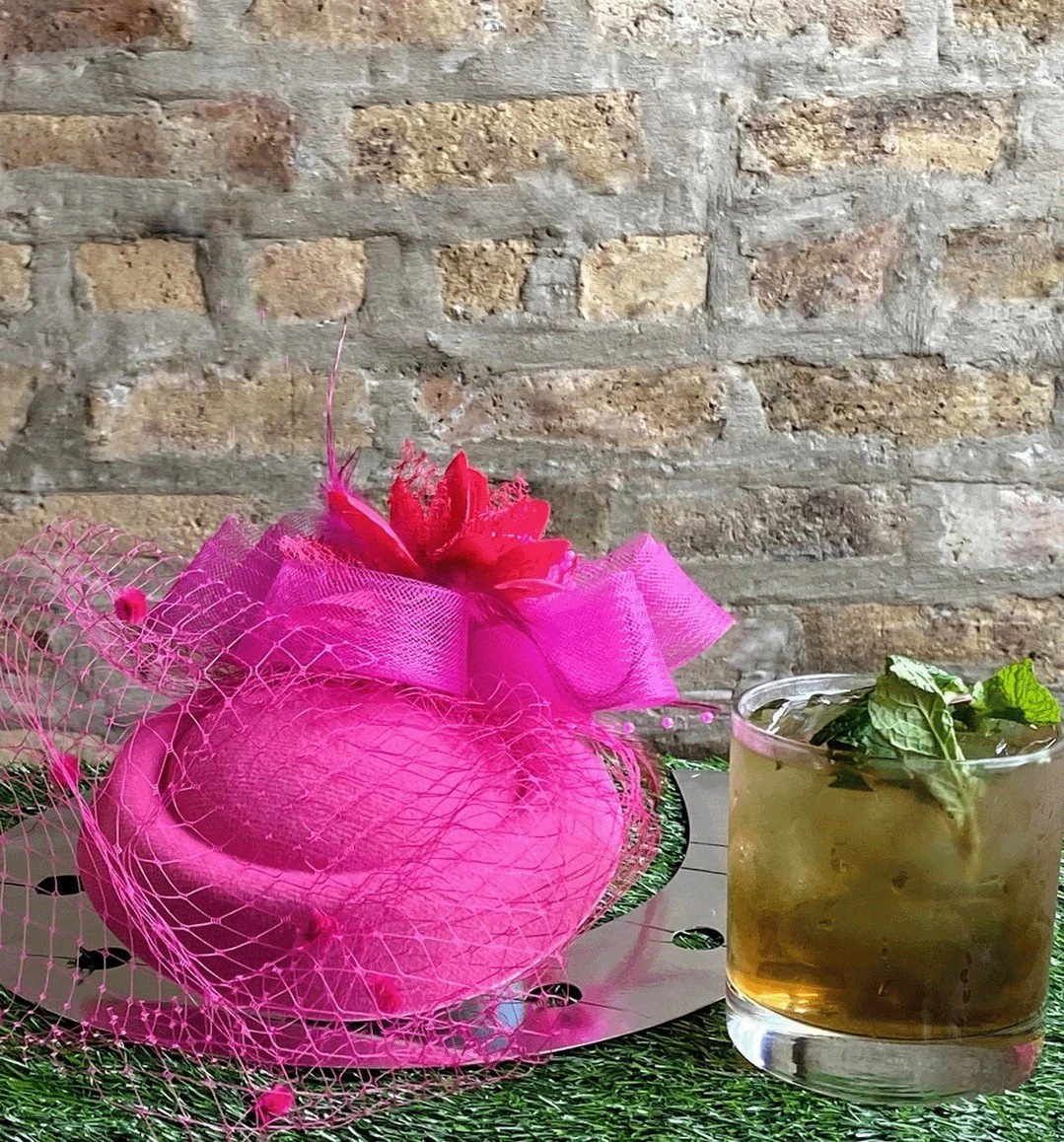 Cinco de Derby Specials May 2-5! $12 Woodford Reserve Mint Juleps, + $4 Modelo bottles, $6 Teremana Tequila Blanco shots, $18 Steak Taco Platters and $13 Chicken Taco Platters. Make plans to join us! 
.
.
.
.
.
.
(pic: TLM) #chicagofunauthority #chic