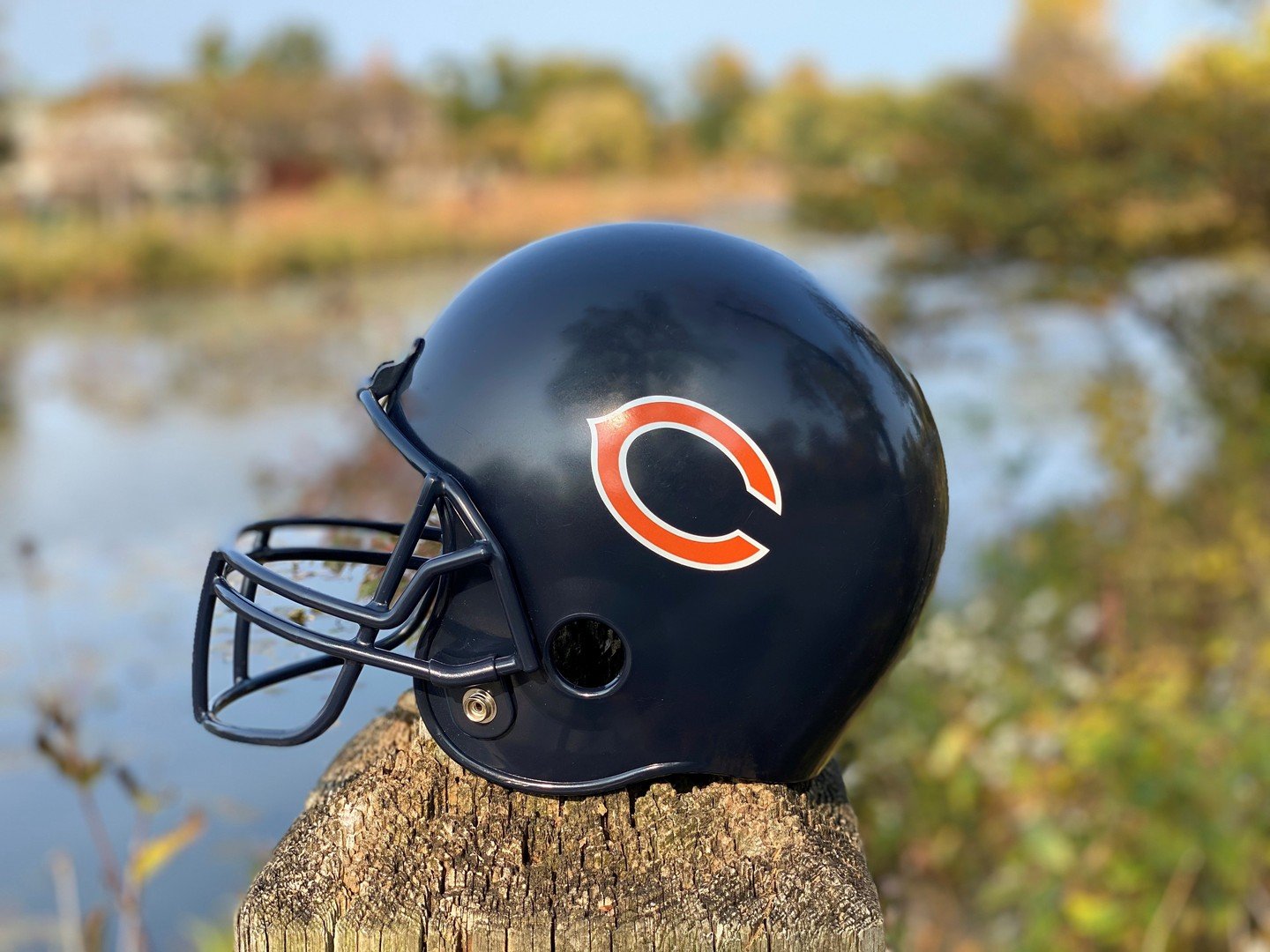 Bears preseason game two, and we're looking for another W! $5 Skrewball, $5 Miller/Coors pints, $4 Paddy's, and more. Kick for Bears-Bengals at 6 p.m. Bear Down! 
.
.
.
.
.
(pic: TLM) #chicagofunauthority #chicagodrinks #chicago #chicagobars #chicago