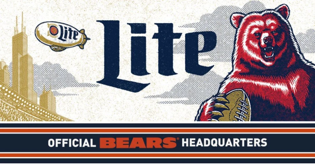 Bears Watch Party! Kick for Chicago-Atlanta at noon - get here early to get a table (open 11 a.m.). $12 Miller Lite Pitchers, $5 Skrewball/Fireball + daily deals. Bear Down! 
.
.
.
.
.
#chicagofunauthority #chicagodrinks #chicago #chicagobars #chicag