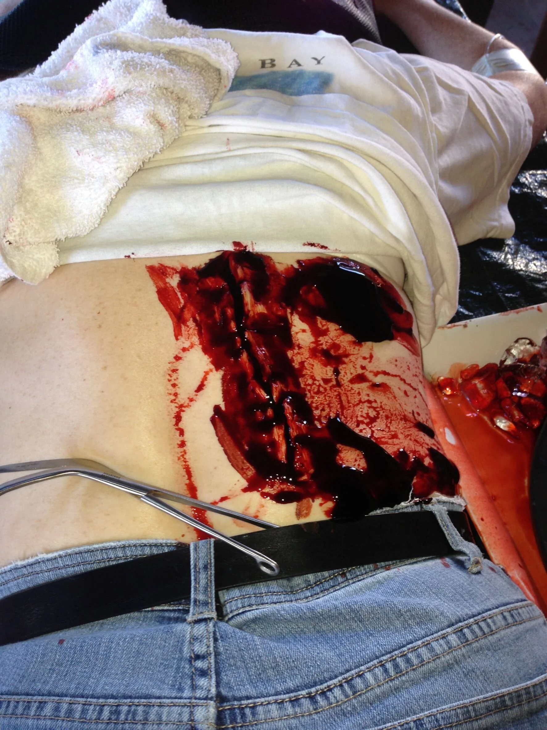Moulage side wound for training drill