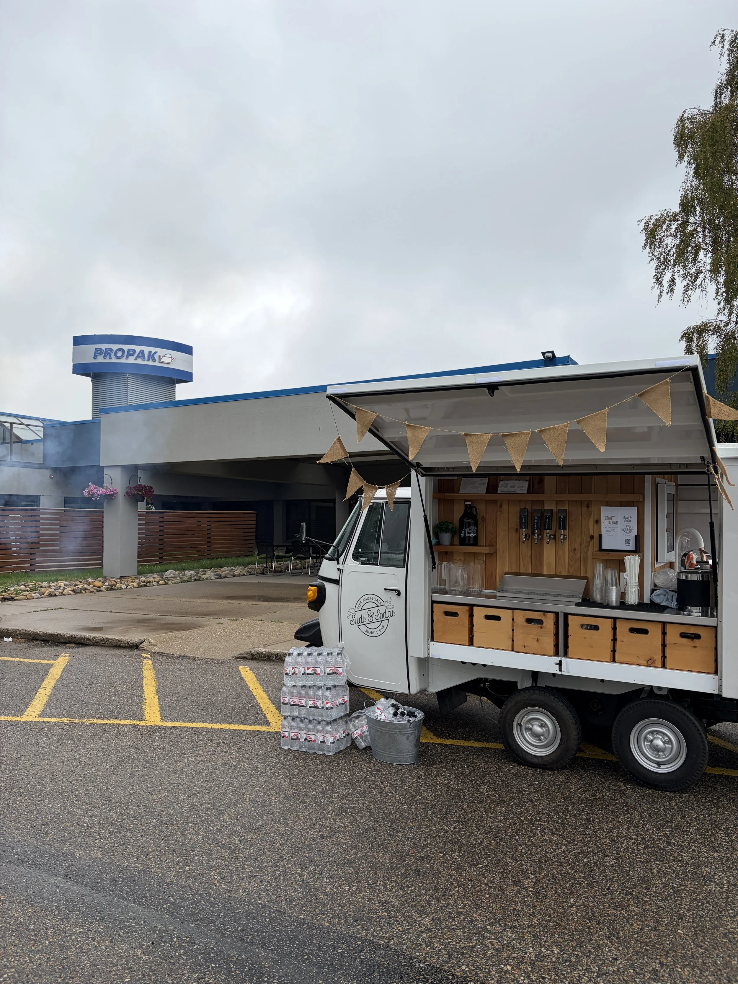 Suds & Sodas Piaggio Apé Propak Client Event