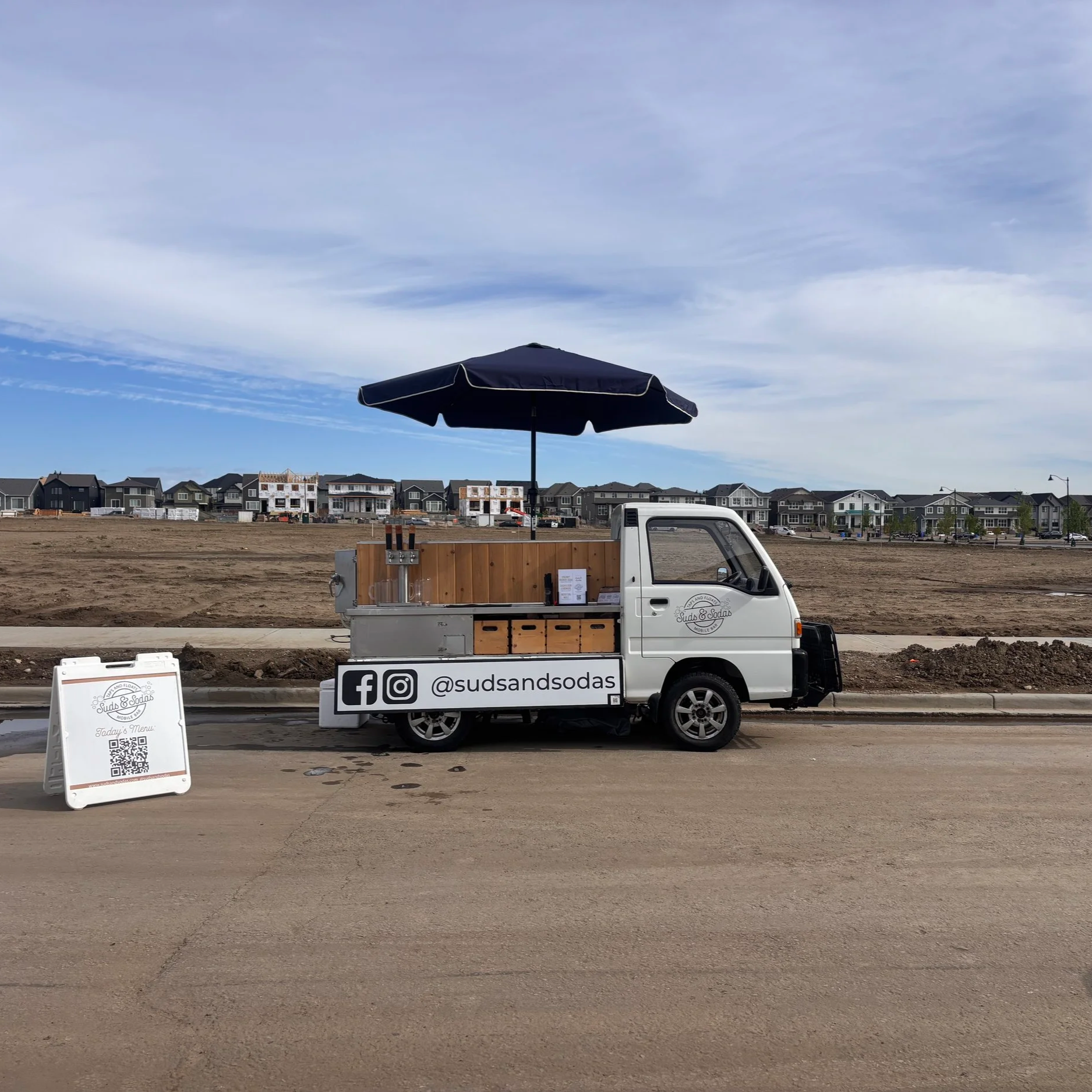 Suds & Sodas Sambar Beverage Truck Mahogany