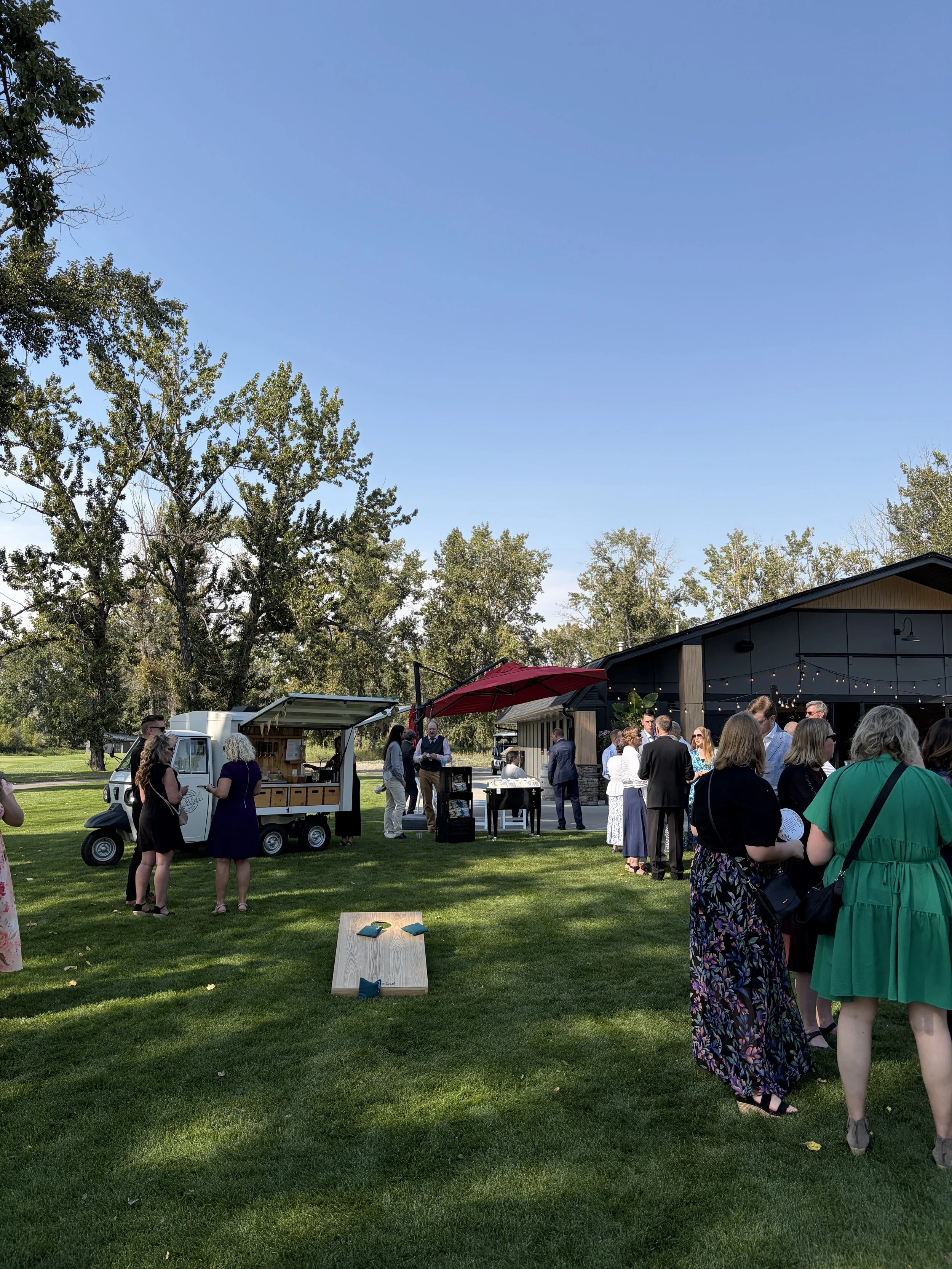Suds & Sodas Piaggio Apé Wedding Sugar Pine Island