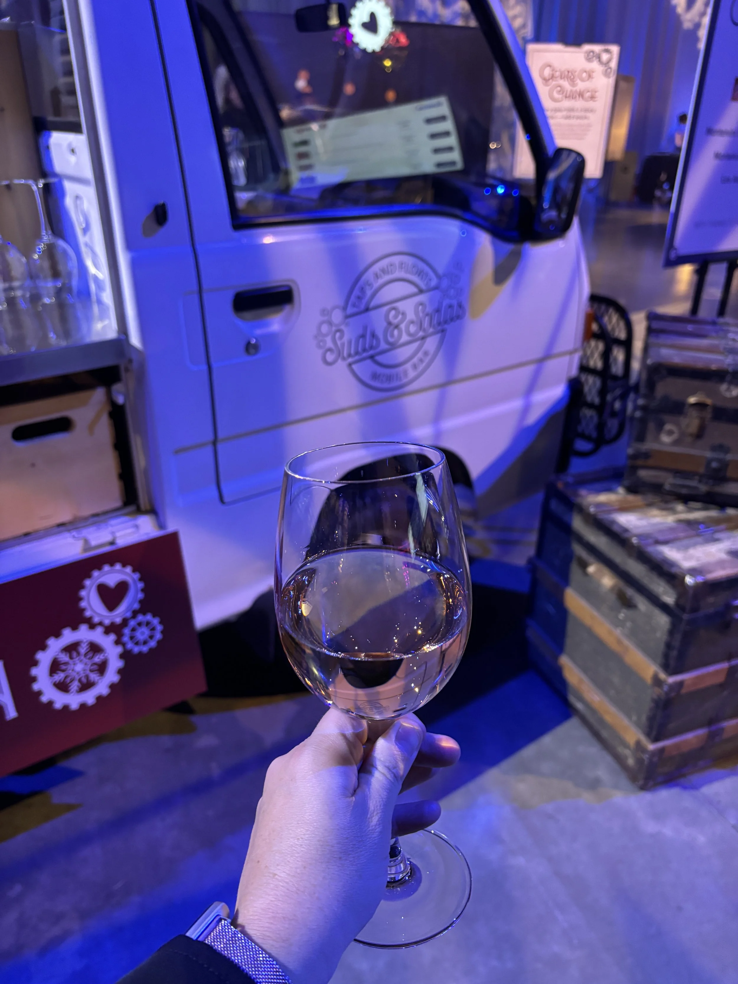 ACHF Candy Cane Gala Suds & Sodas Wine