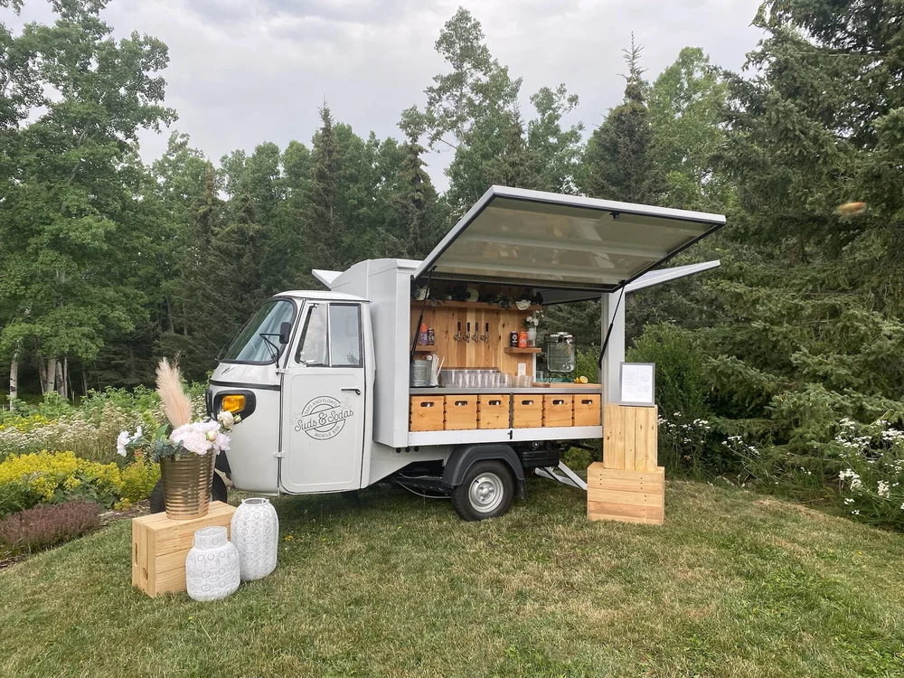 Piaggio Apé Mobile Bar — Suds & Sodas - Mobile Bar & Beverage Cart