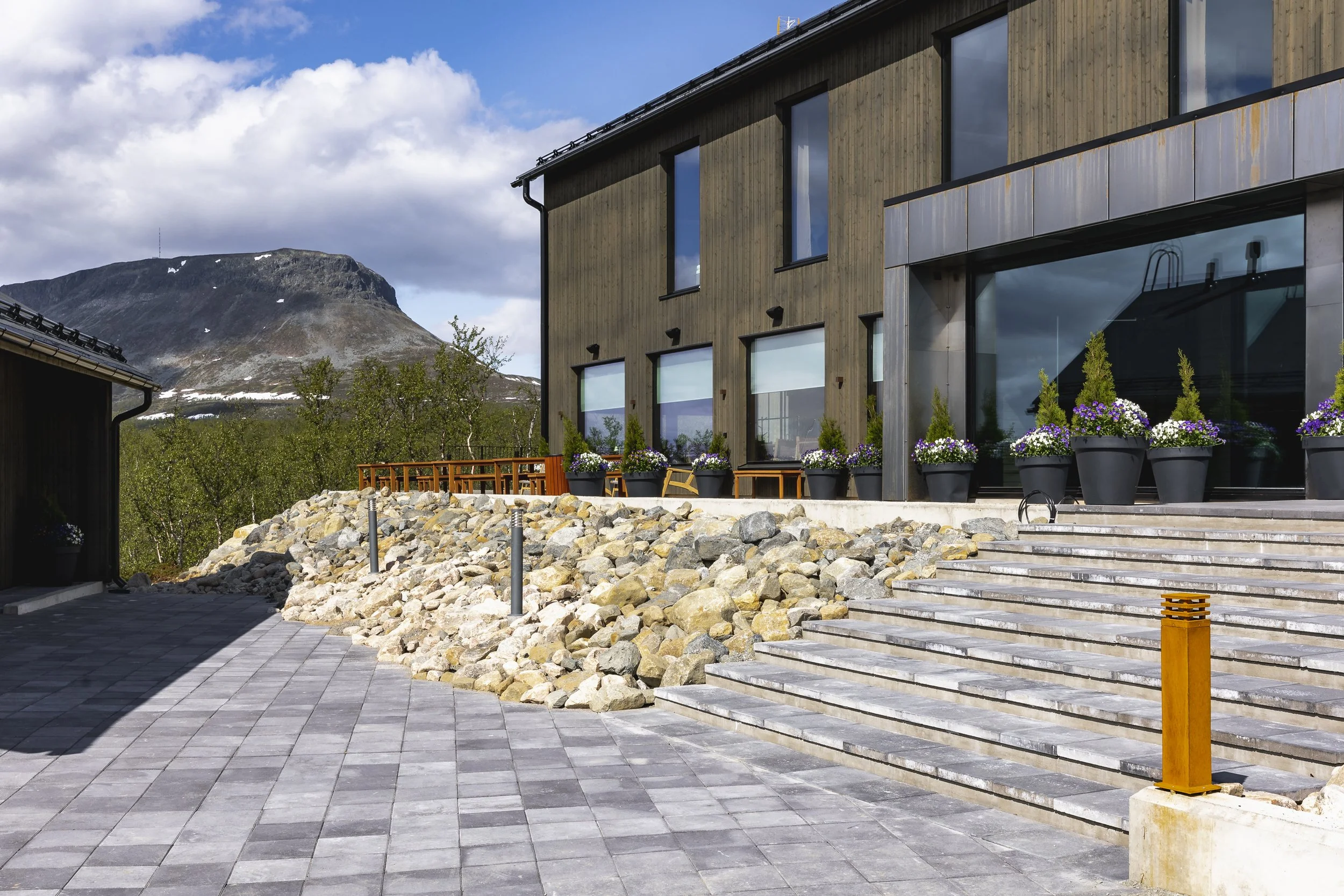 CAHKAL_EXTERIOR_summer_6.jpg