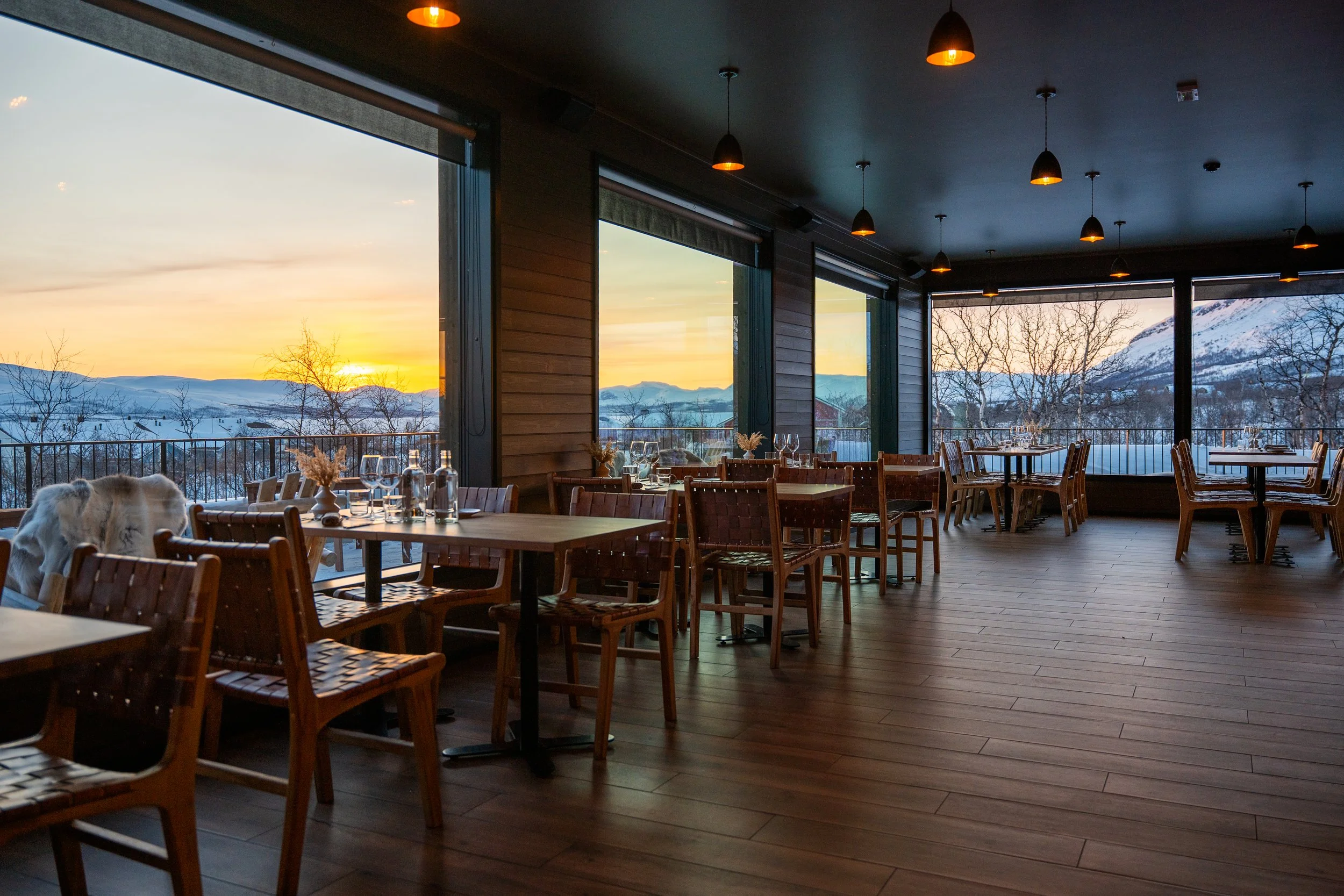 CAHKAL_Aika-Restaurant-winter-1_Jarcce.jpg