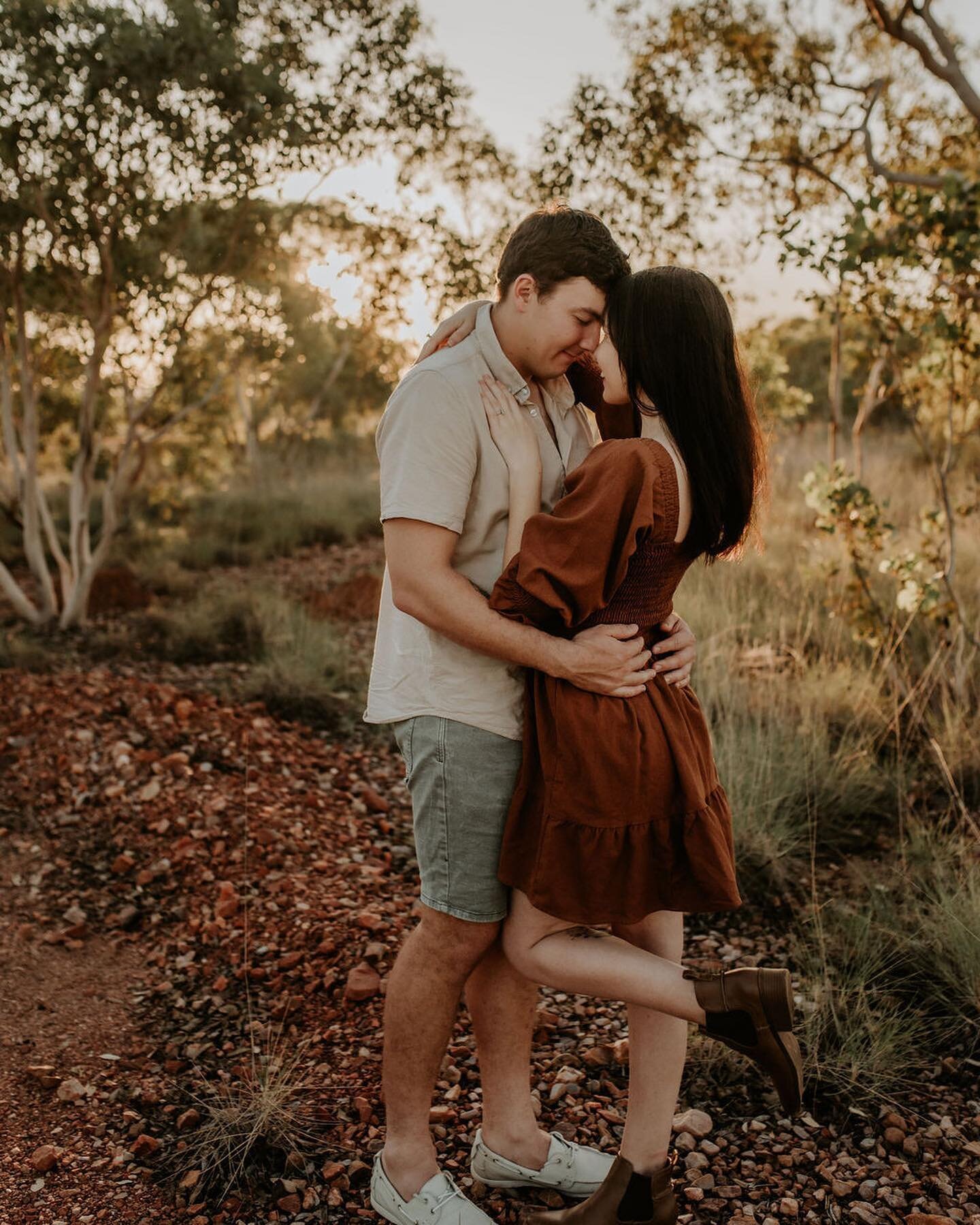 Breaking up the green in my feed so I can share more Motherhood sessions &amp; any excuse to share more of these guys is fine with me 🥰