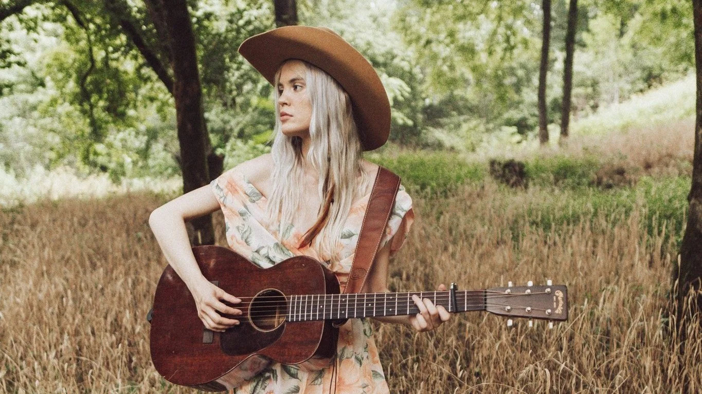 Live performance photographed by Chaz Mazzota