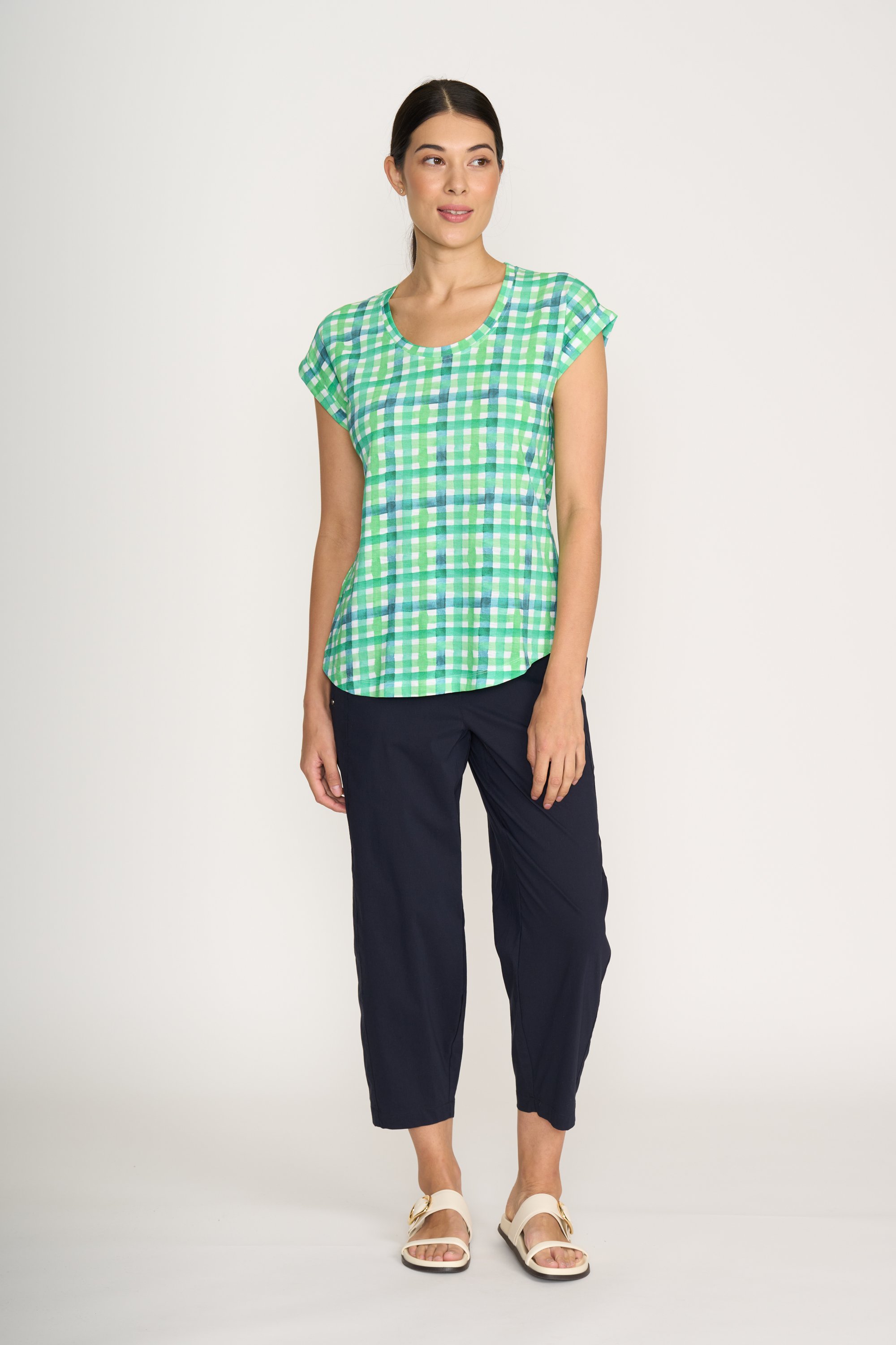 FO8173 EDGY, FO7833 TRUE NAVY (2).jpg