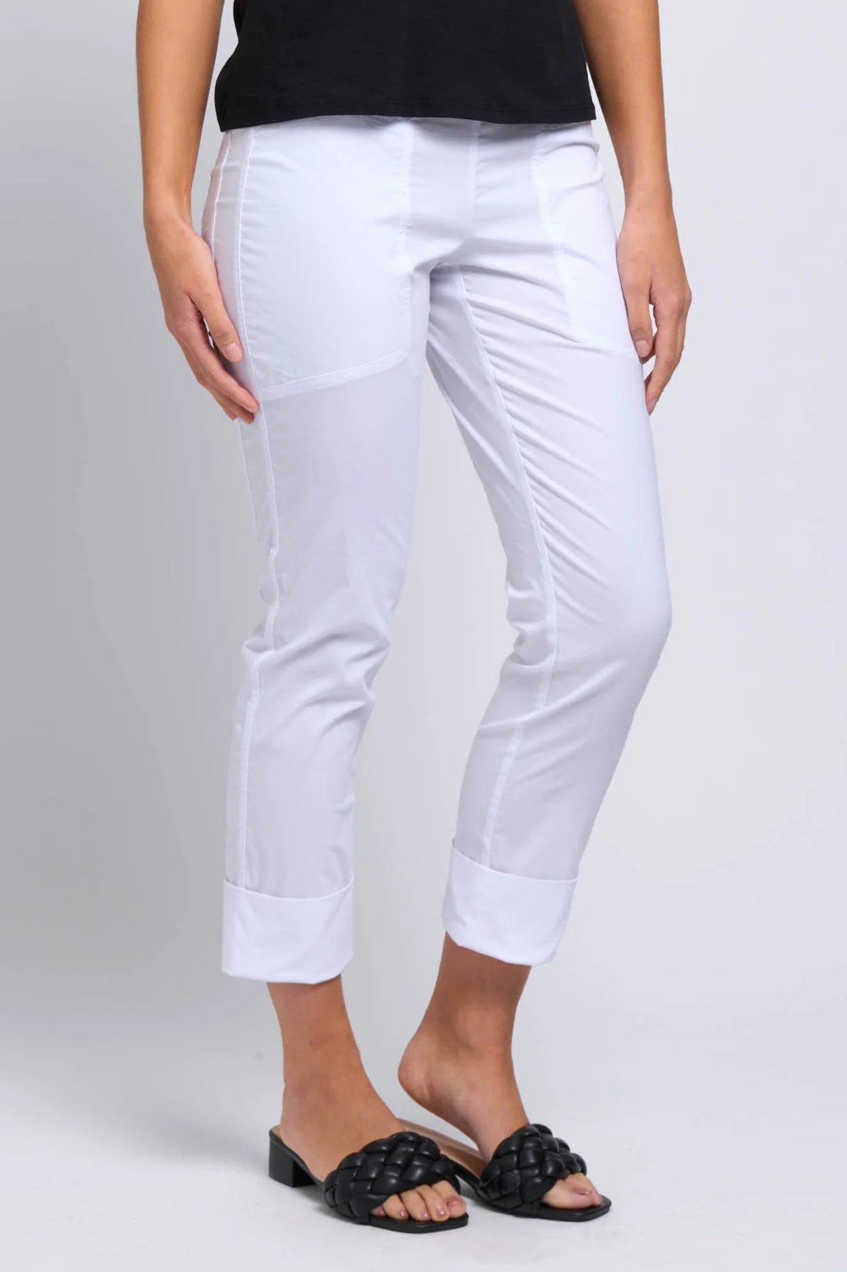 FO8005 WHITE (1).jpg