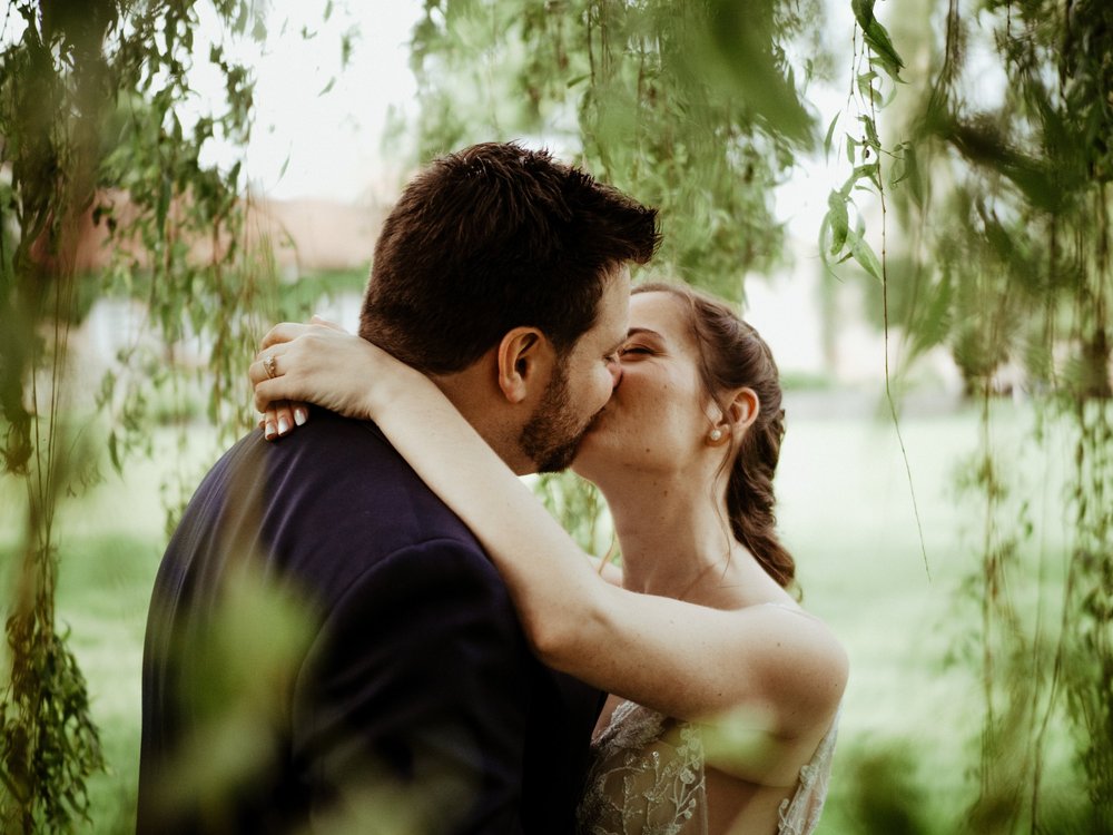 Shooting couple