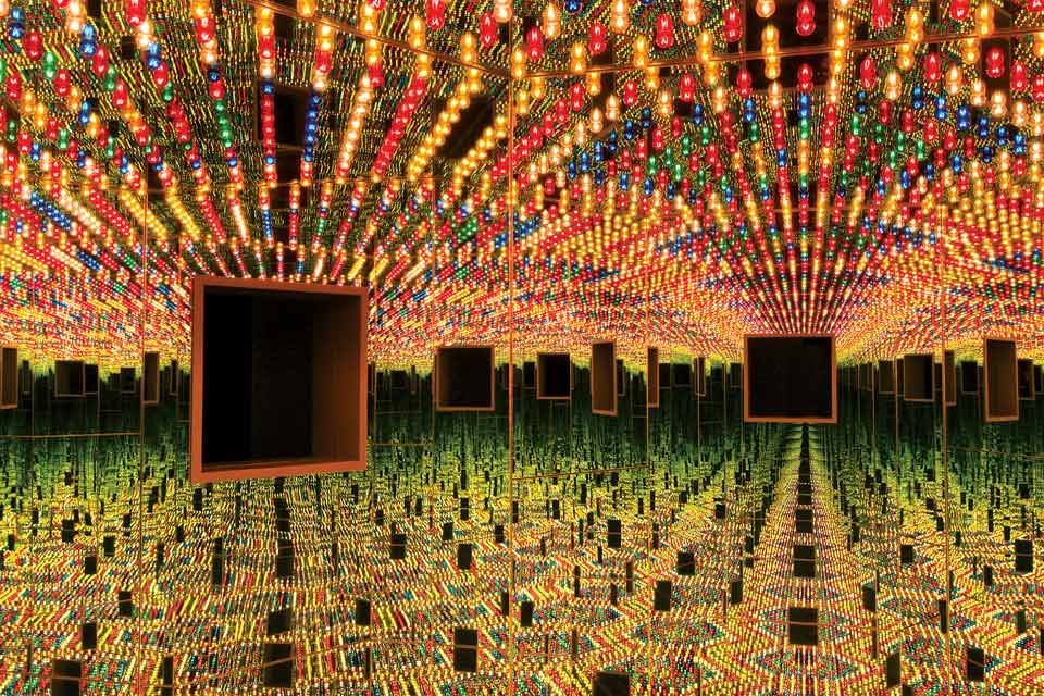 love_forever_room_kusama.jpg