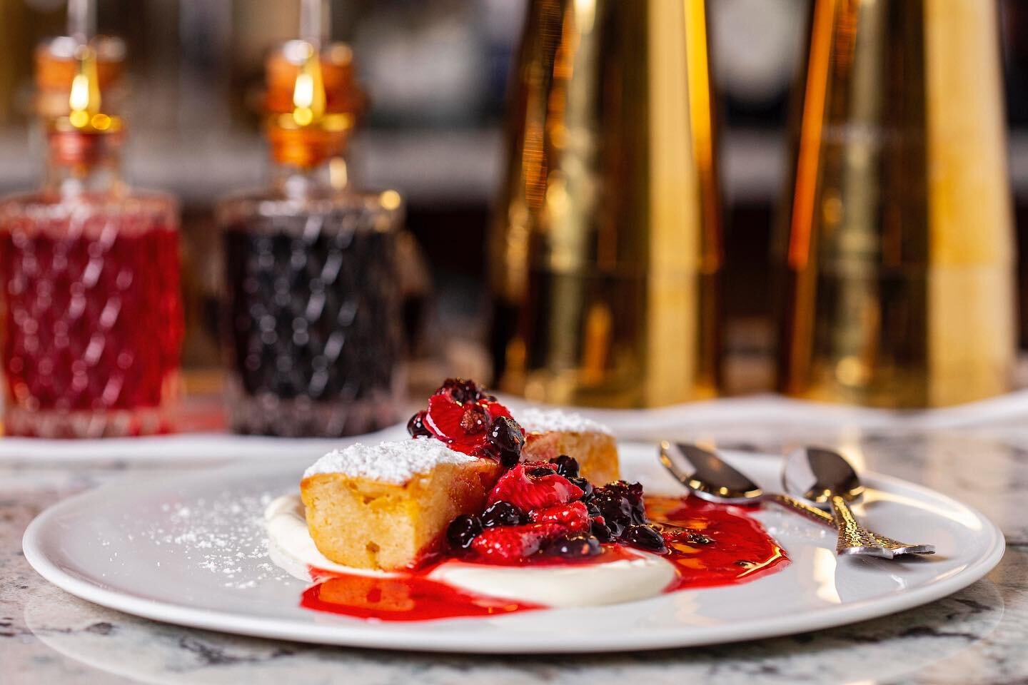 A dessert fit for a king! Shortcake, Grapefruit Curd, Mixed Berry Preserves, Cr&egrave;me Fraiche. There&rsquo;s always room for dessert especially when made by our brunch and pastry wizard @chefclemente 
.
.
.
📸 : @gnarshredjab 
.
.
.
#kingschophou