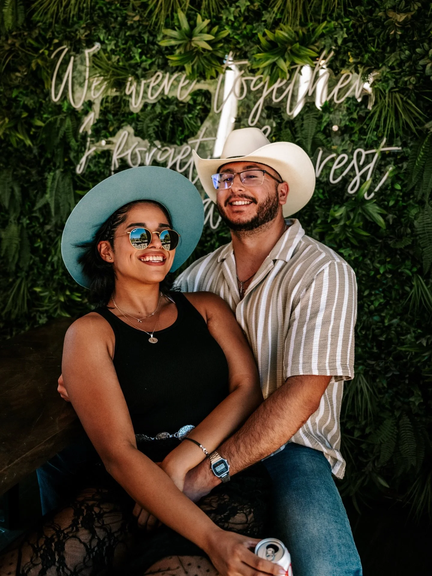 All we want for Christmas is wine and a dang good time!! We can almost guarantee that&rsquo;s what your friends and fam want too&hellip; 😉

Comment GIFT and we&rsquo;ll send you the link to purchase a seat on our semi for the wine lover in your life