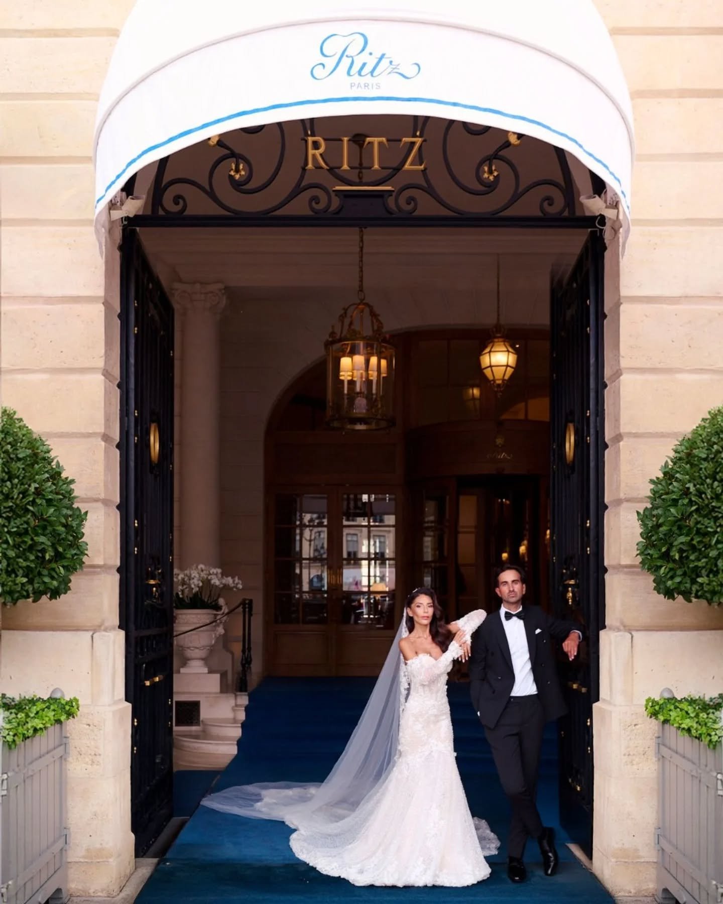 Ritz Paris, the perfect blend of Parisian grandeur and modern editorial style.

There&rsquo;s something special about photographing a wedding at the Ritz Paris.

From the suite to the grand staircase, every detail felt cinematic and refined.

As a pa
