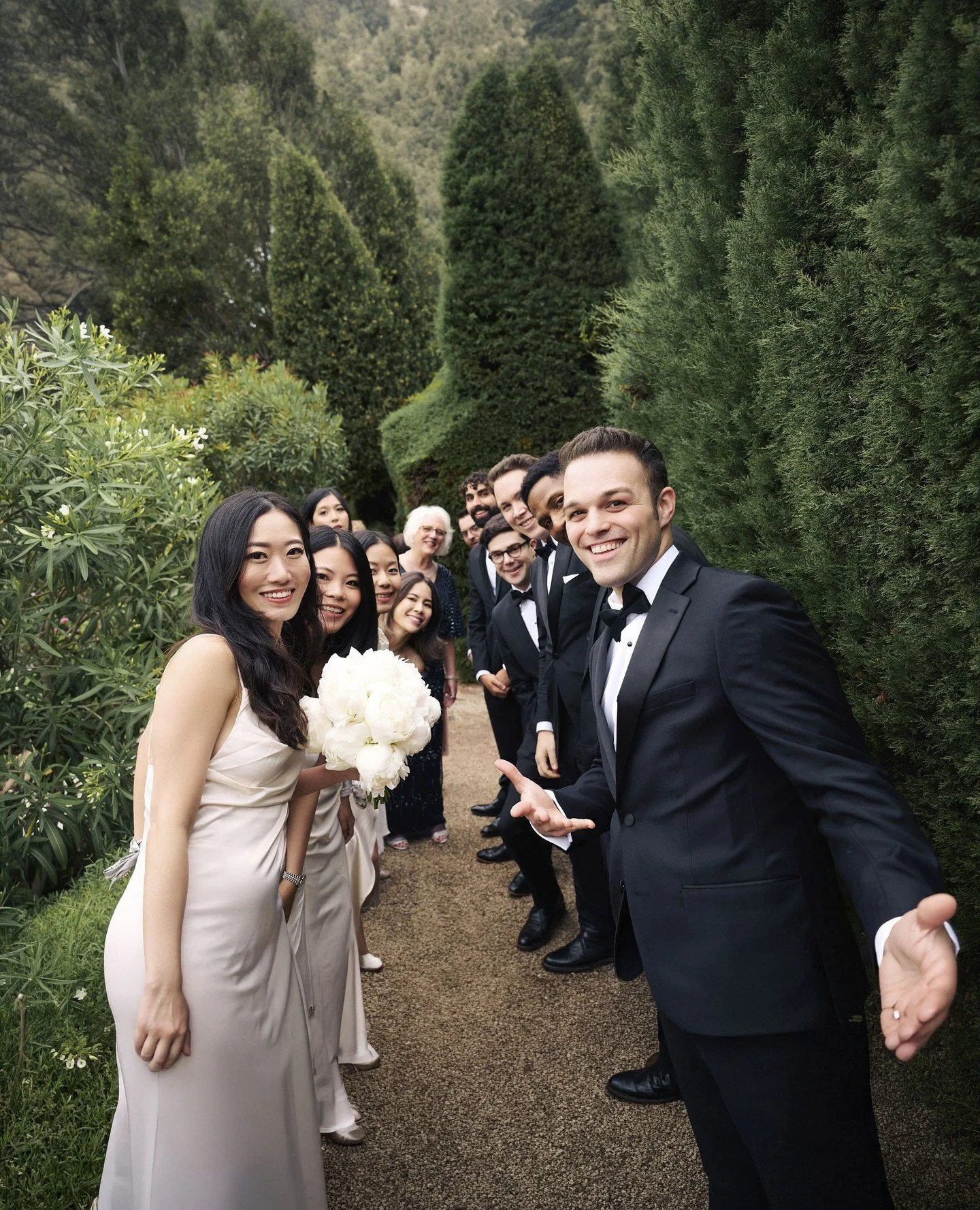 Wedding photography is one of the most complete disciplines. It demands an elevated artistic eye, absolute technical precision, and an instinct for timing that cannot be rehearsed. Unlike fashion or commercial photography, nothing can be recreated. O