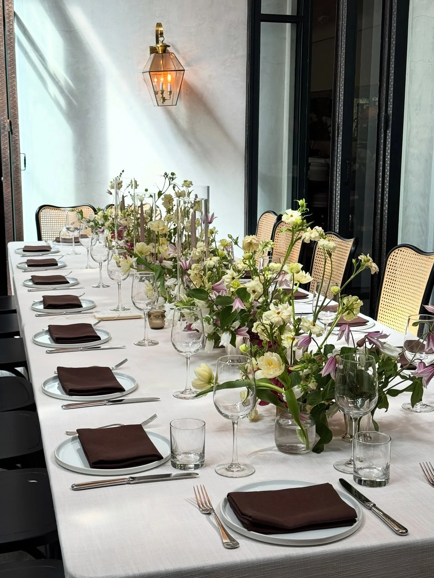 Spring in August at @ysabelwesthollywood with @lyndenlane @brooke_kleinman. (Ty to my amazing team that produced this in LA @tableaustudios @pompelmoooo @michellesapio @alt.floral)