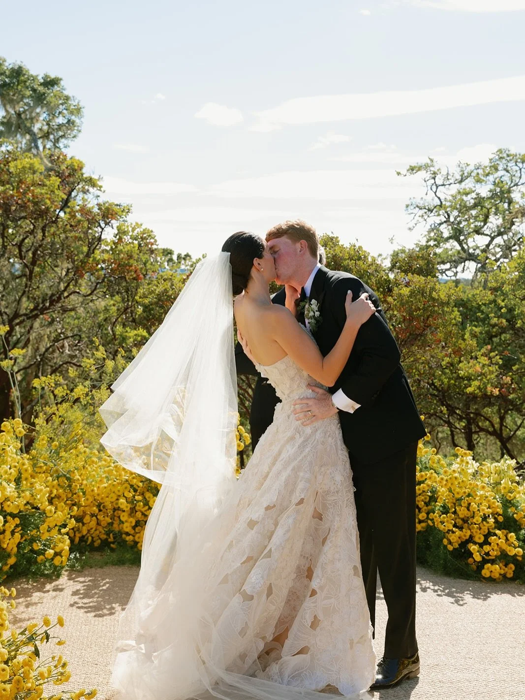 5,000 or so stems of bright yellow mums. When surrounded by buckets in the studio I had my doubts but it really came together and I am now emboldened for 2026. Ready for more colorrr 🥰

Design &amp; Planning // @sophia.goff&nbsp;
Photography // @sbe