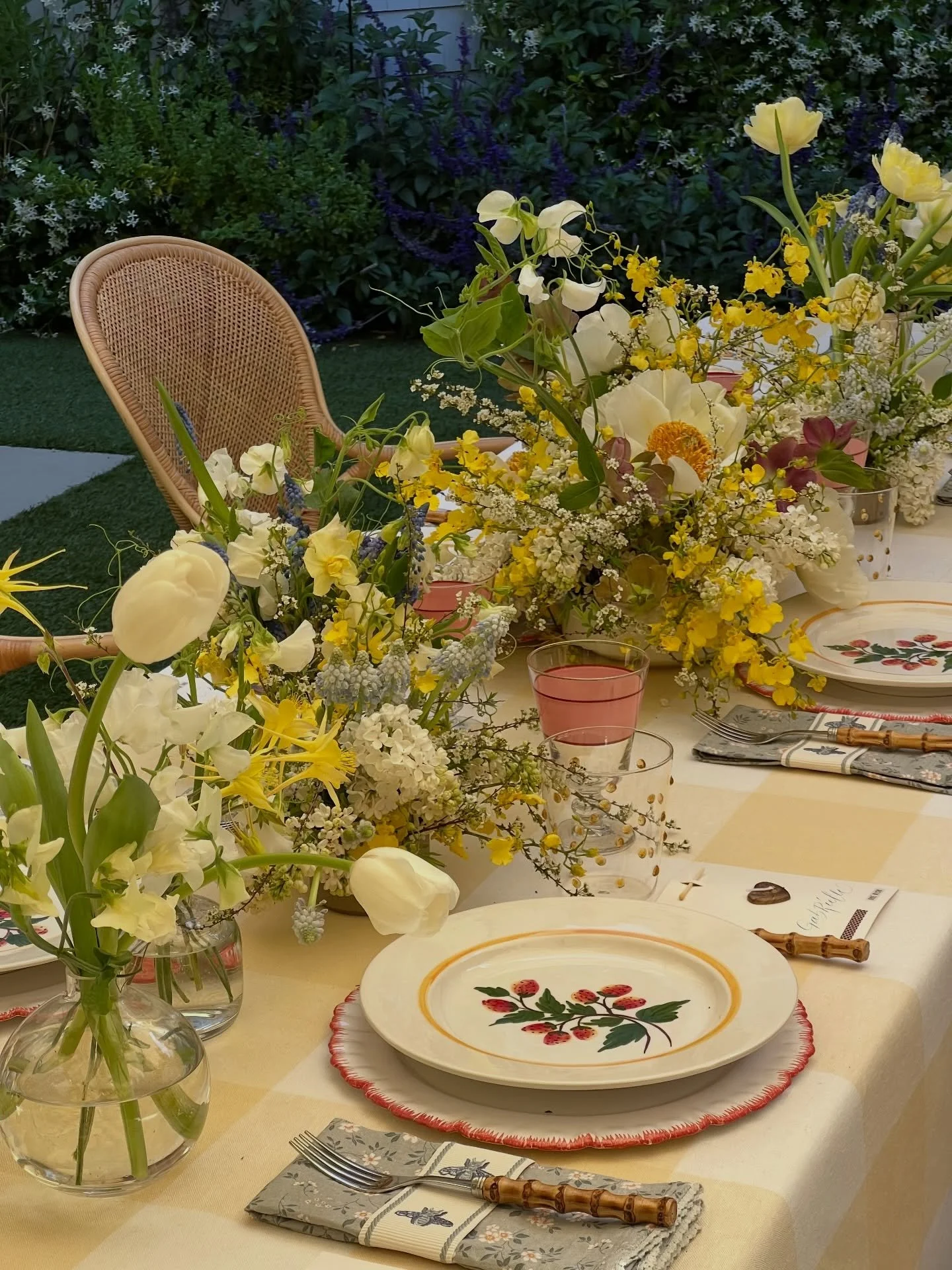 Sweetest baby shower with @studiokmrbi 🍓