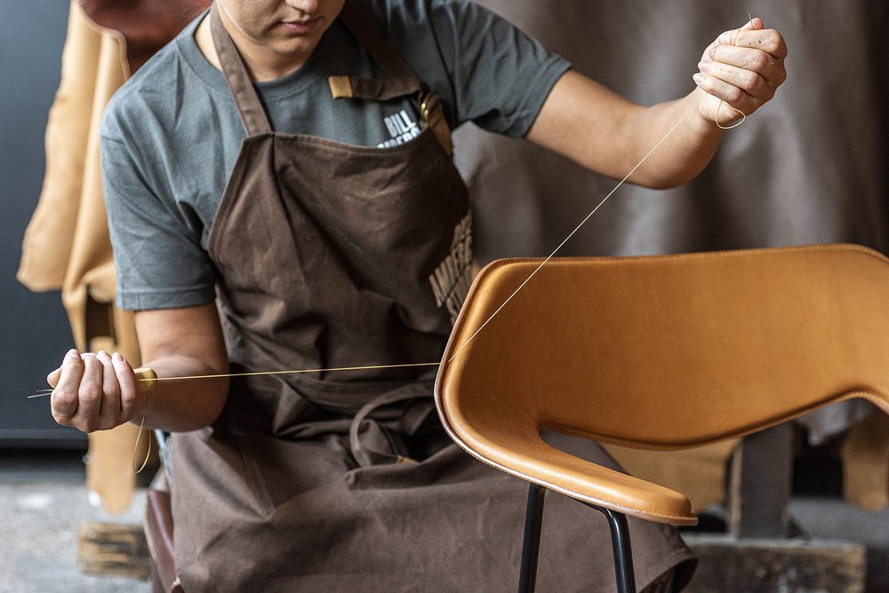Bill Amberg Studio Leather chair hand stitching 02 (1)_small.jpg