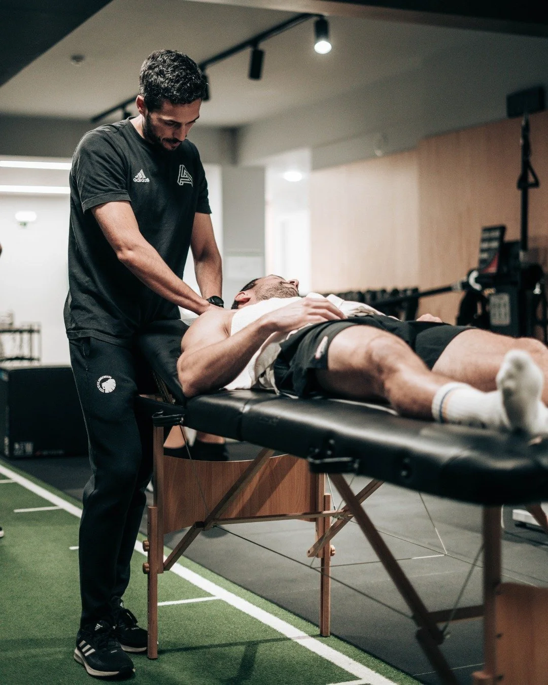 Termine a semana a cuidar de si. ✨

Pequenas pausas para o corpo fazem toda a diferen&ccedil;a. Investir em sa&uacute;de e bem-estar &eacute; tamb&eacute;m investir em produtividade, energia e qualidade de vida.

#alfraclinic #fisioterapia #osteopati